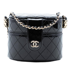 Chanel CC Quilted Patent Vanity Case with Chain