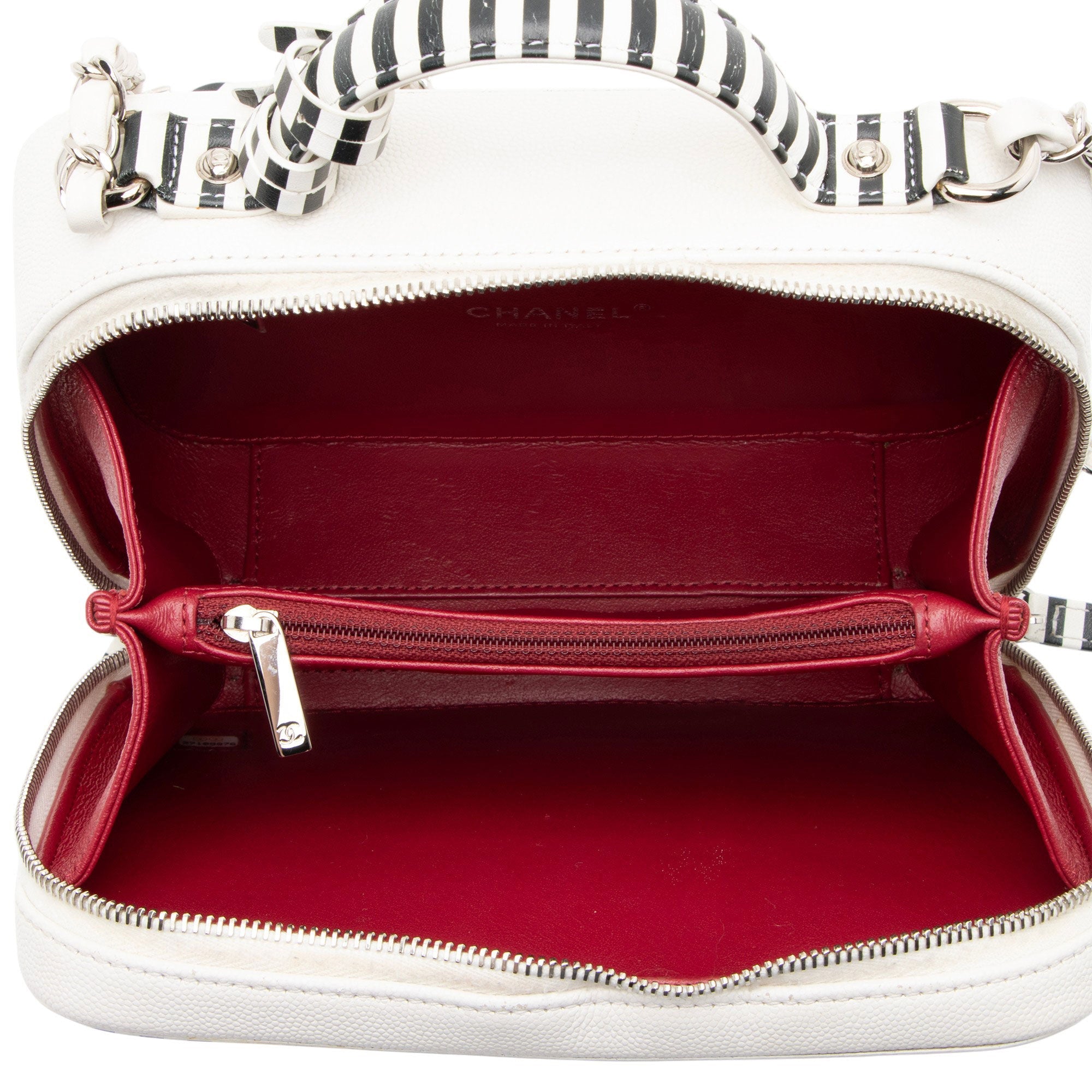 Chanel Caviar Leather CC Filigree Medium Vanity Case