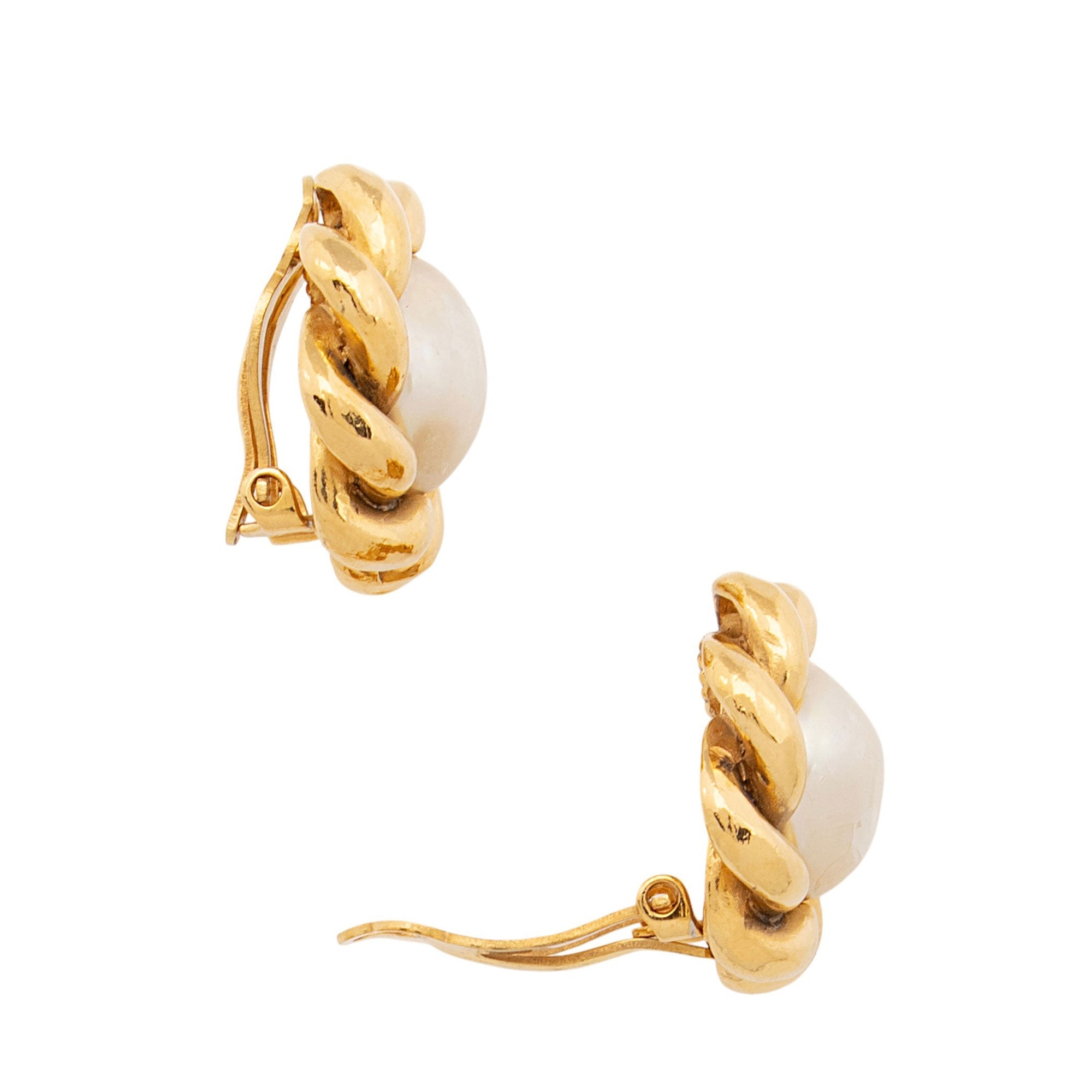 Chanel Vintage Pearl CC Clip On Earrings
