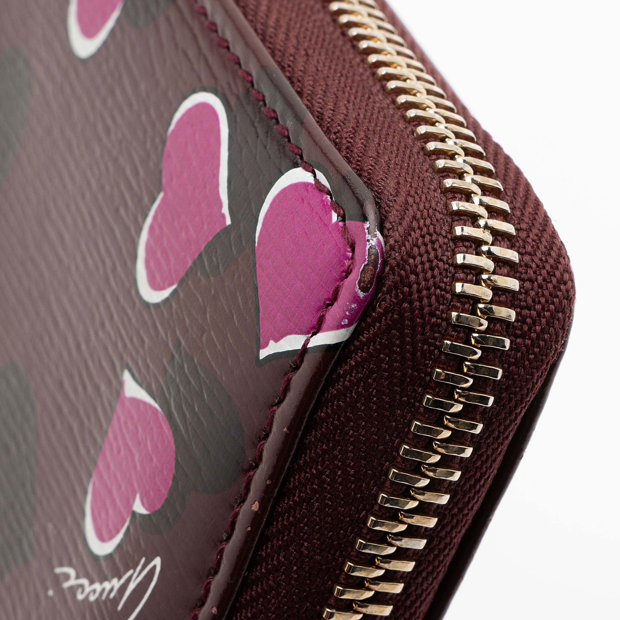 Gucci Calfskin Heartbeat Zip Around Wallet
