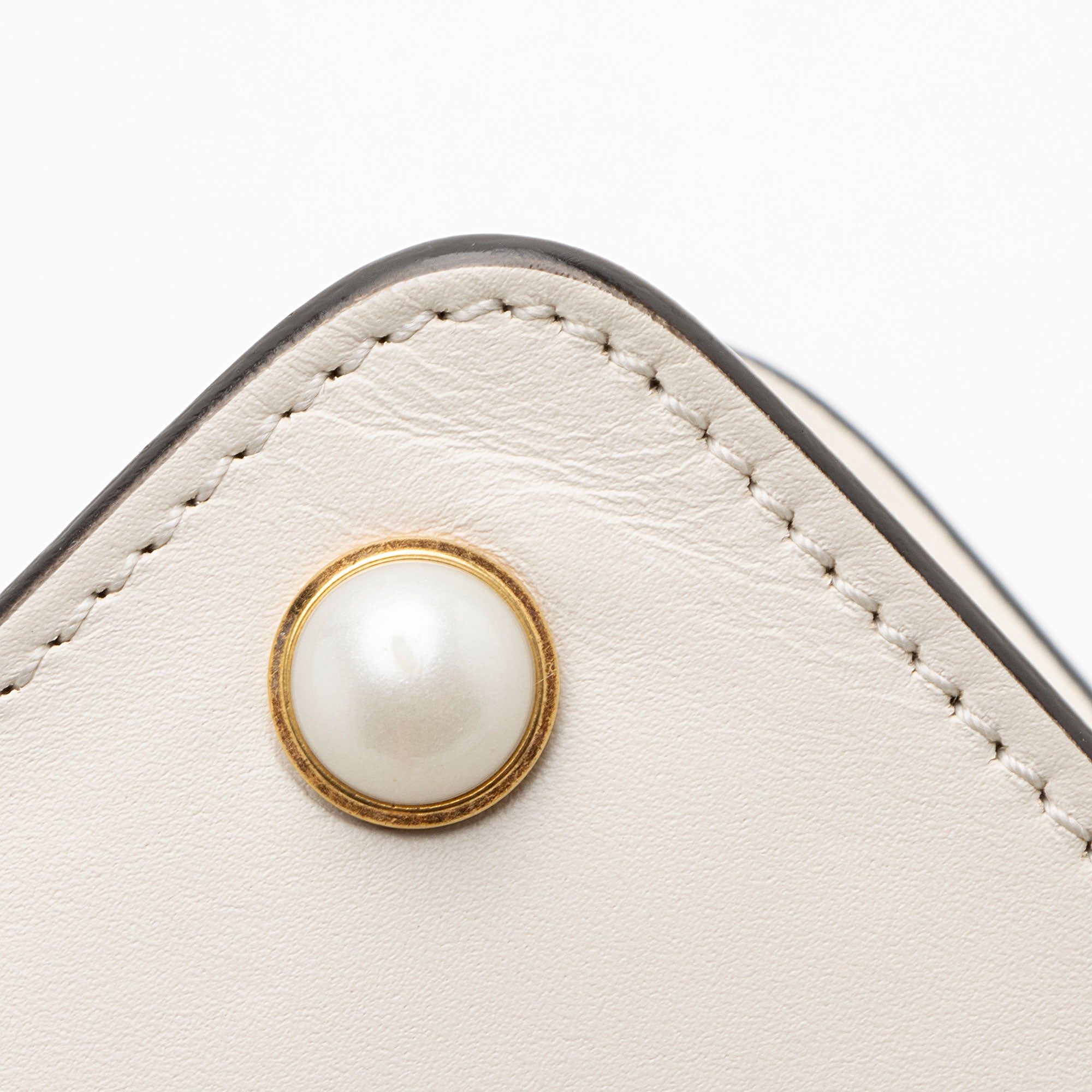 Gucci Calfskin Pearl Bee Broadway Mini Shoulder Bag