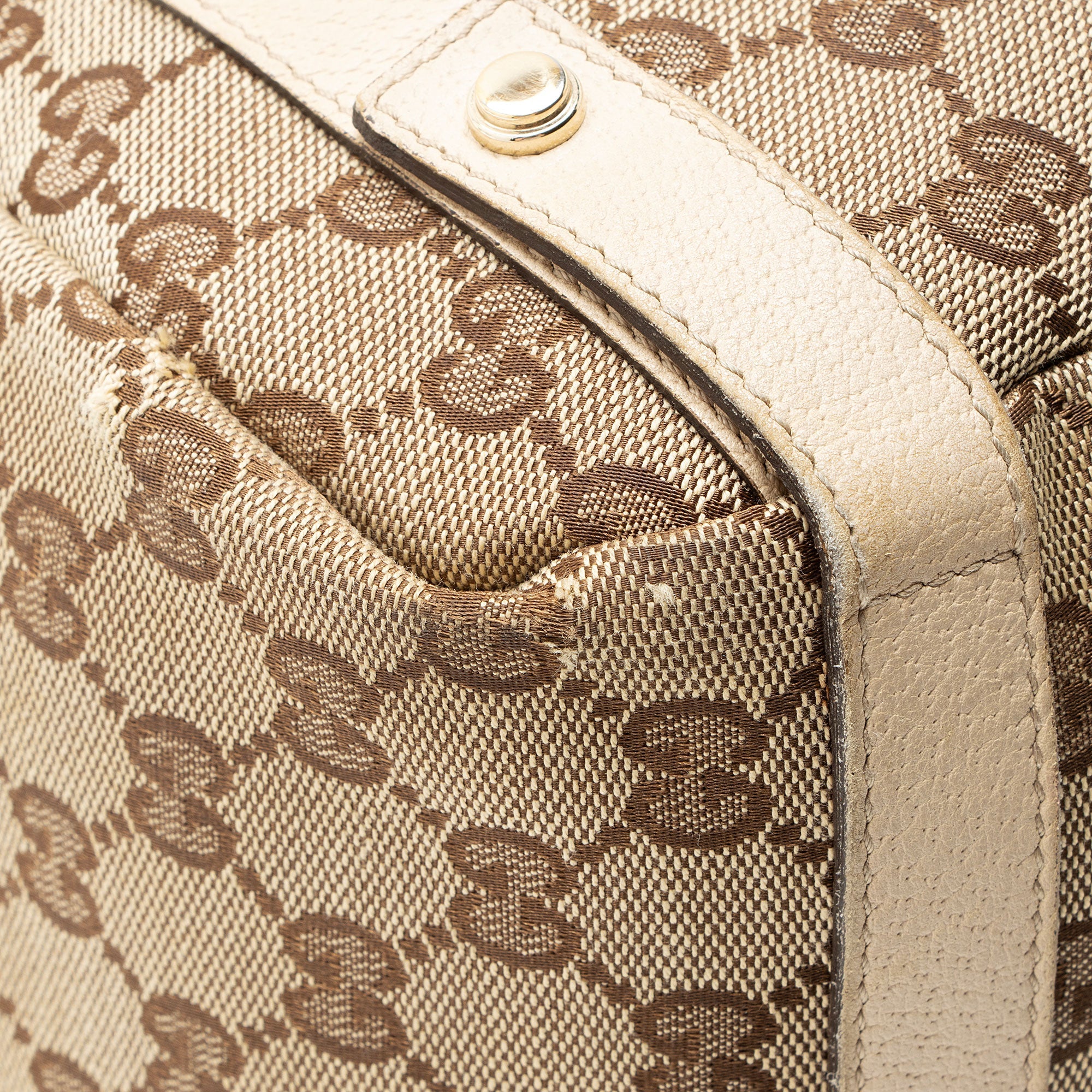 Gucci GG Canvas Abbey Medium Shoulder Bag
