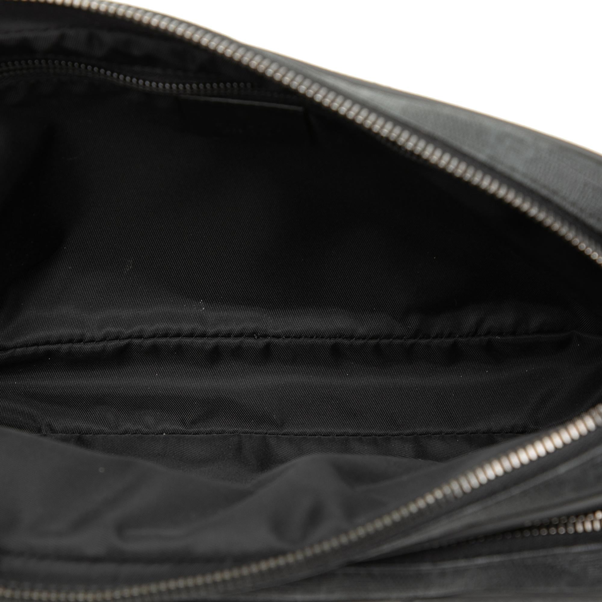 Gucci GG Supreme Clutch