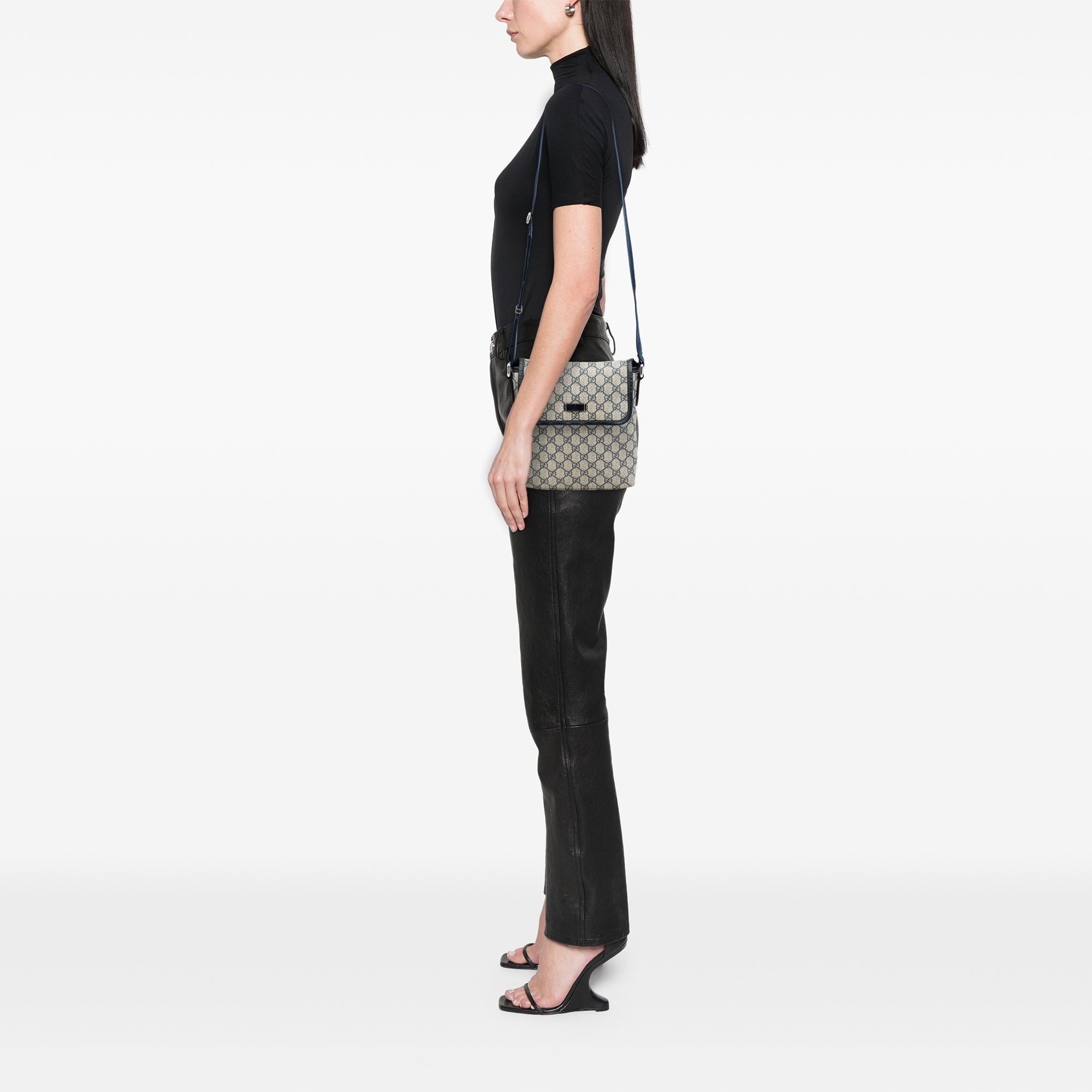 Gucci GG Supreme Crossbody
