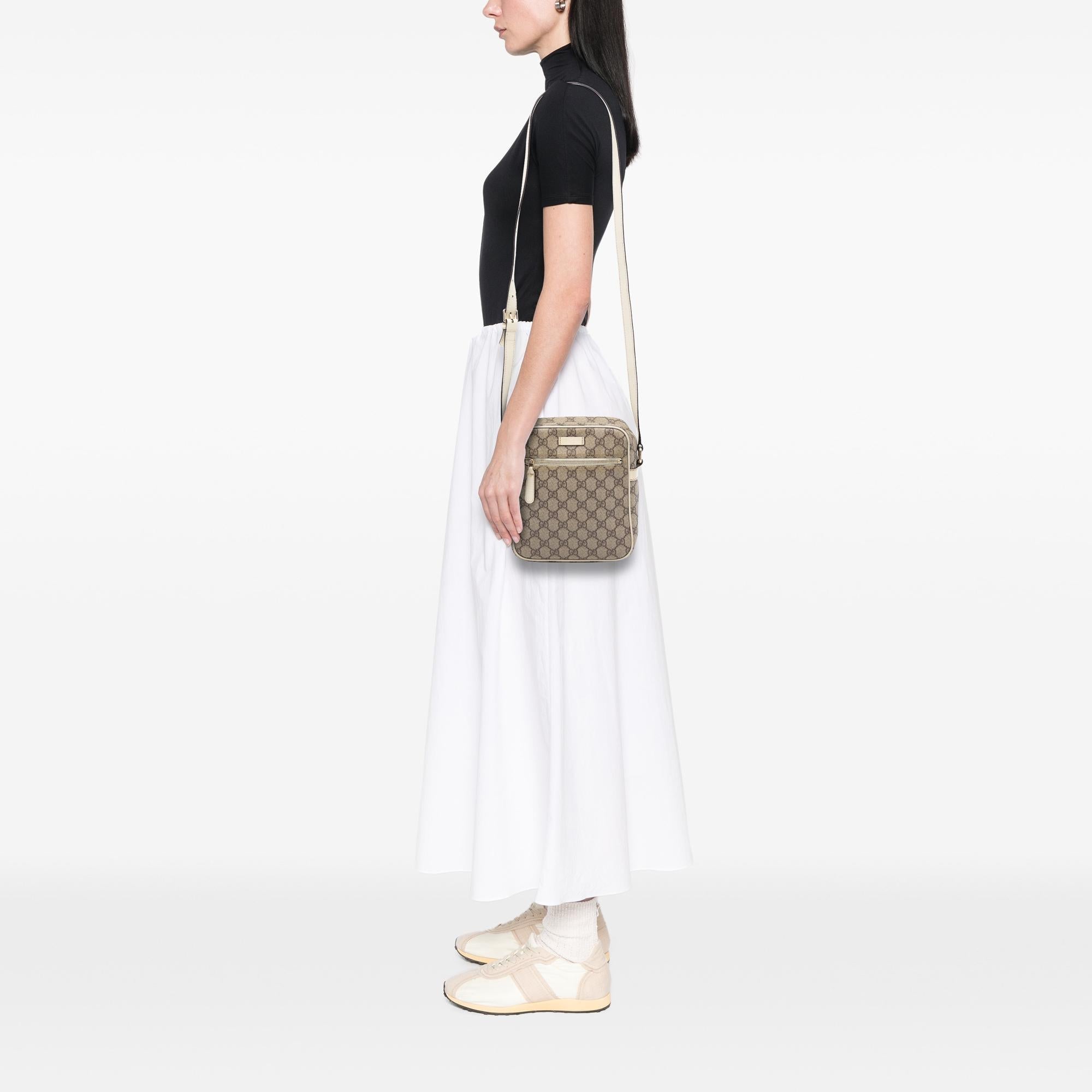 Gucci GG Supreme Crossbody