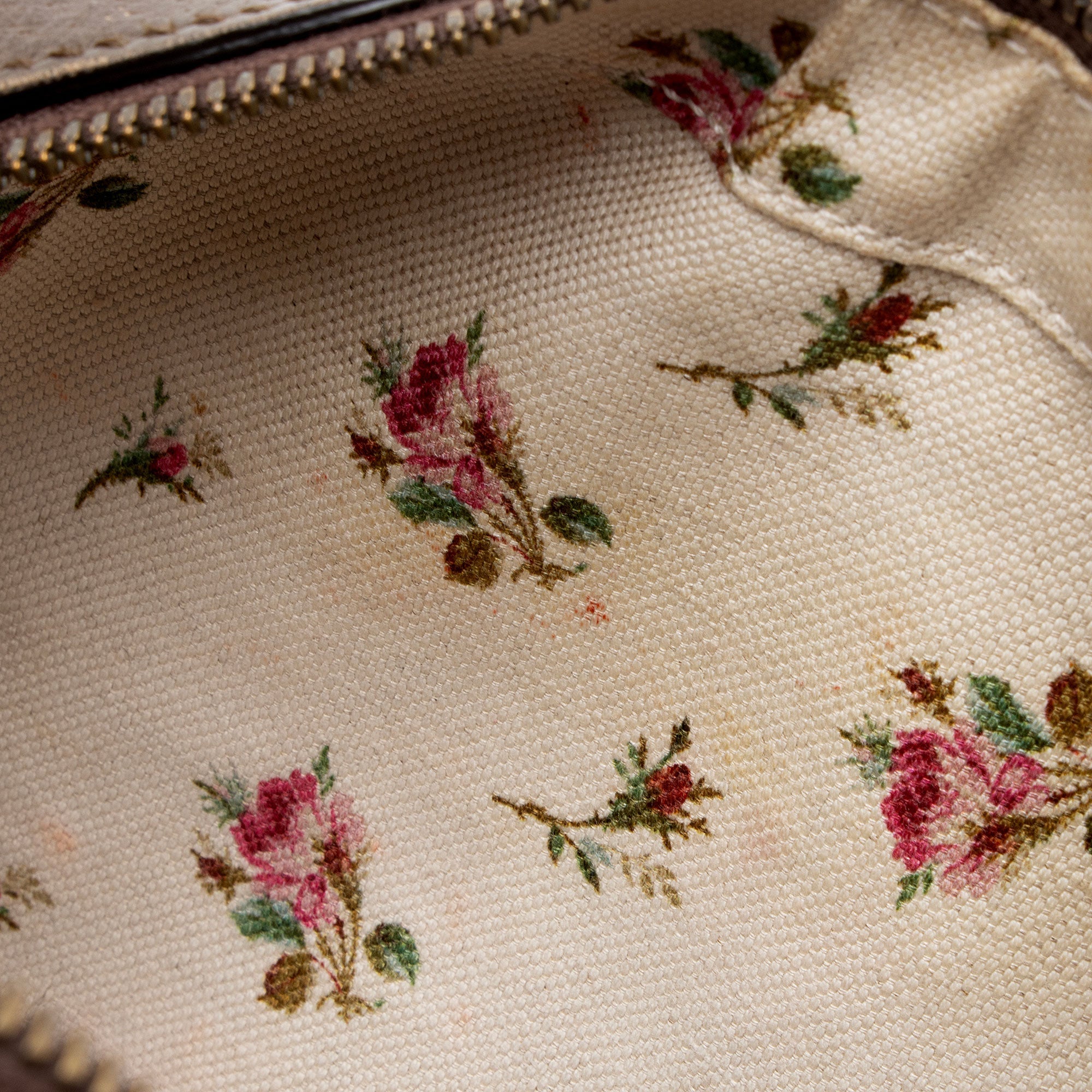 Gucci GG Supreme Neo Vintage Messenger