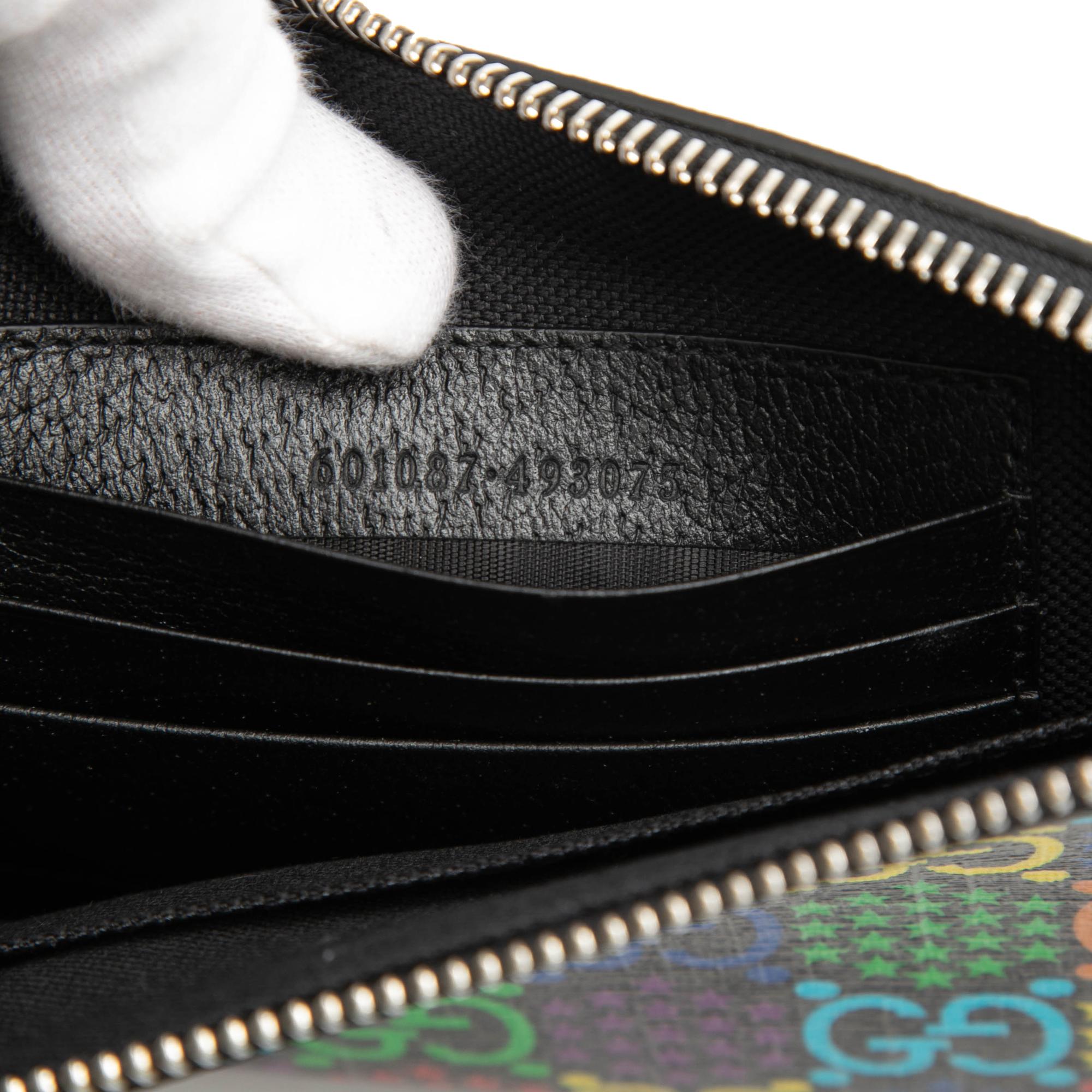 Gucci GG Supreme Psychedelic Zip Clutch