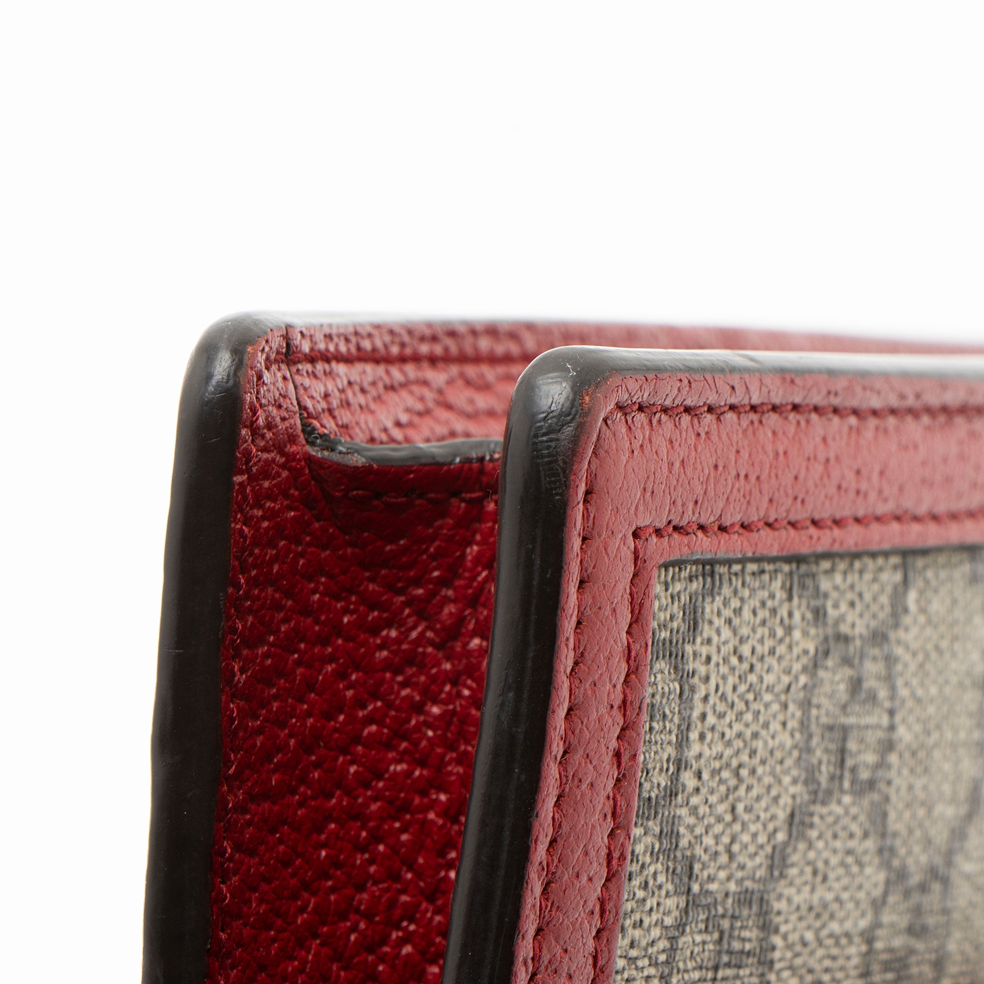 Gucci GG Supreme Queen Margaret Wallet on Chain