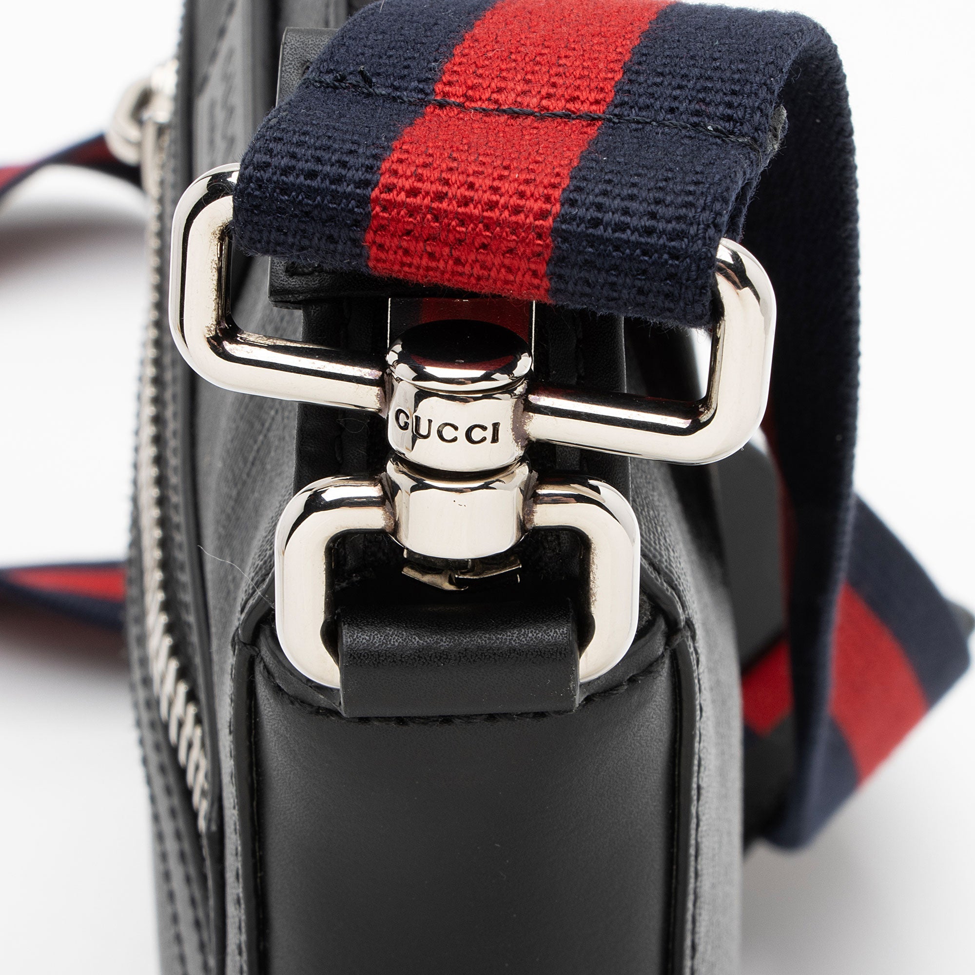 Gucci GG Supreme Small Messenger