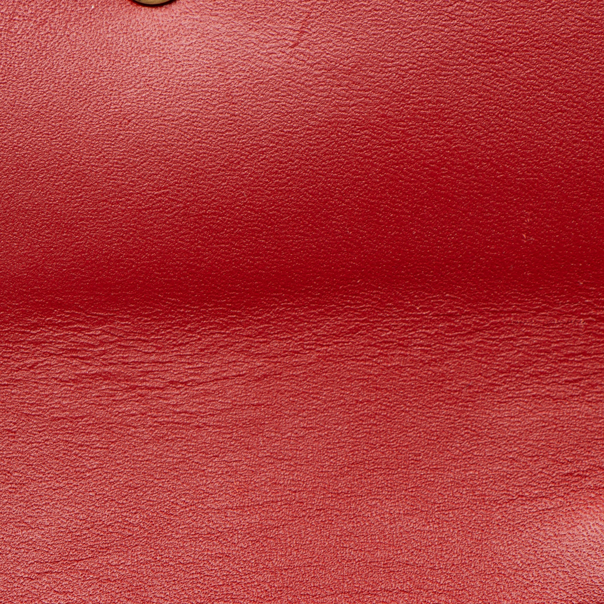 Gucci Leather Sylvie Super Mini Bag