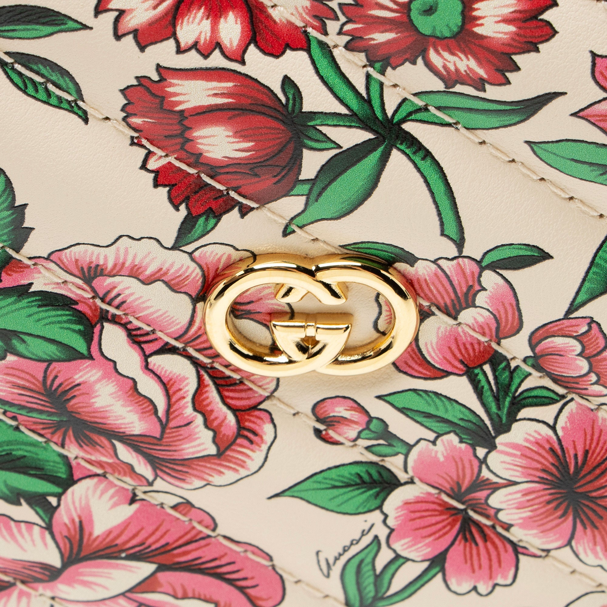 Gucci Matelasse Leather Brit Roses Interlocking G Heart Mini Shoulder Bag