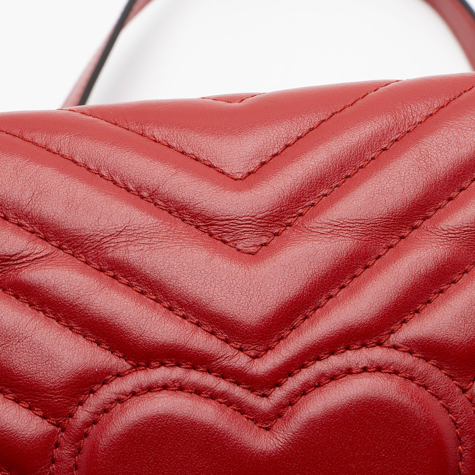 Gucci Matelasse Leather GG Marmont Medium Flap Bag