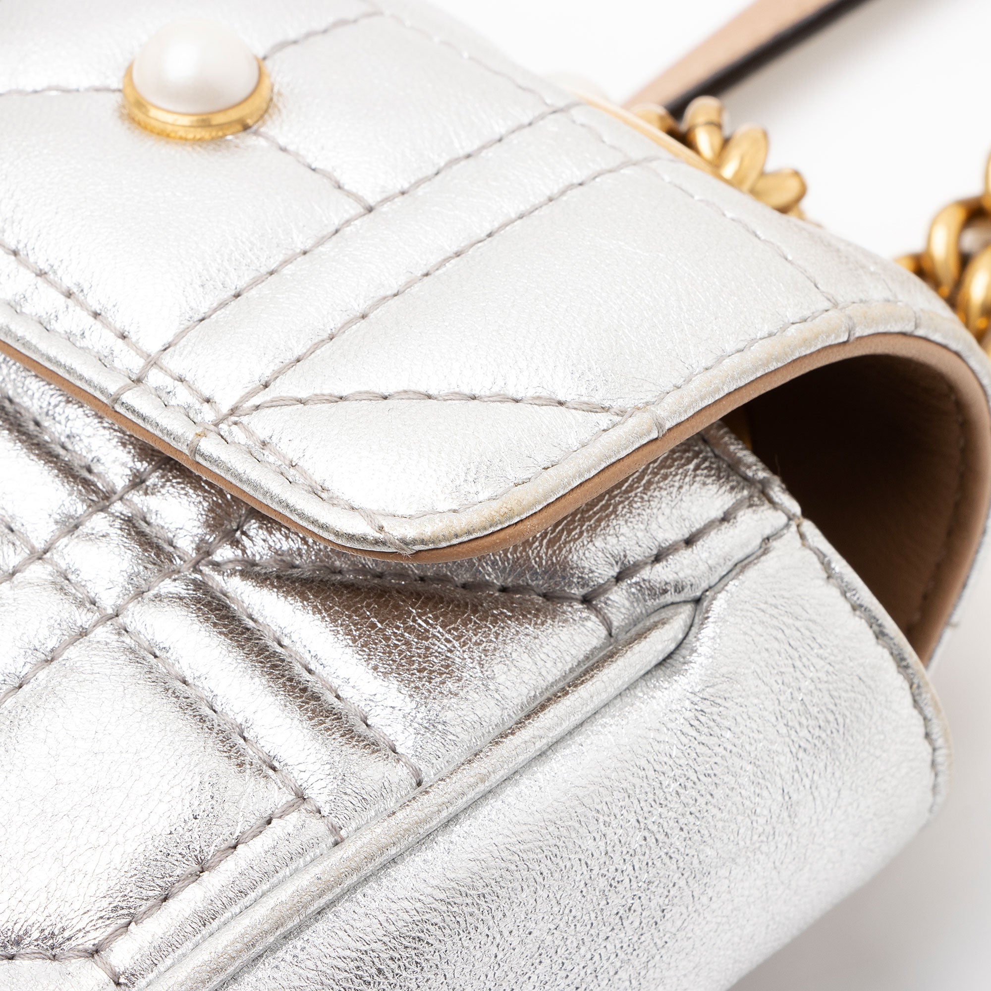 Gucci Metallic Matelasse Leather Pearl GG Marmont Small Flap Bag