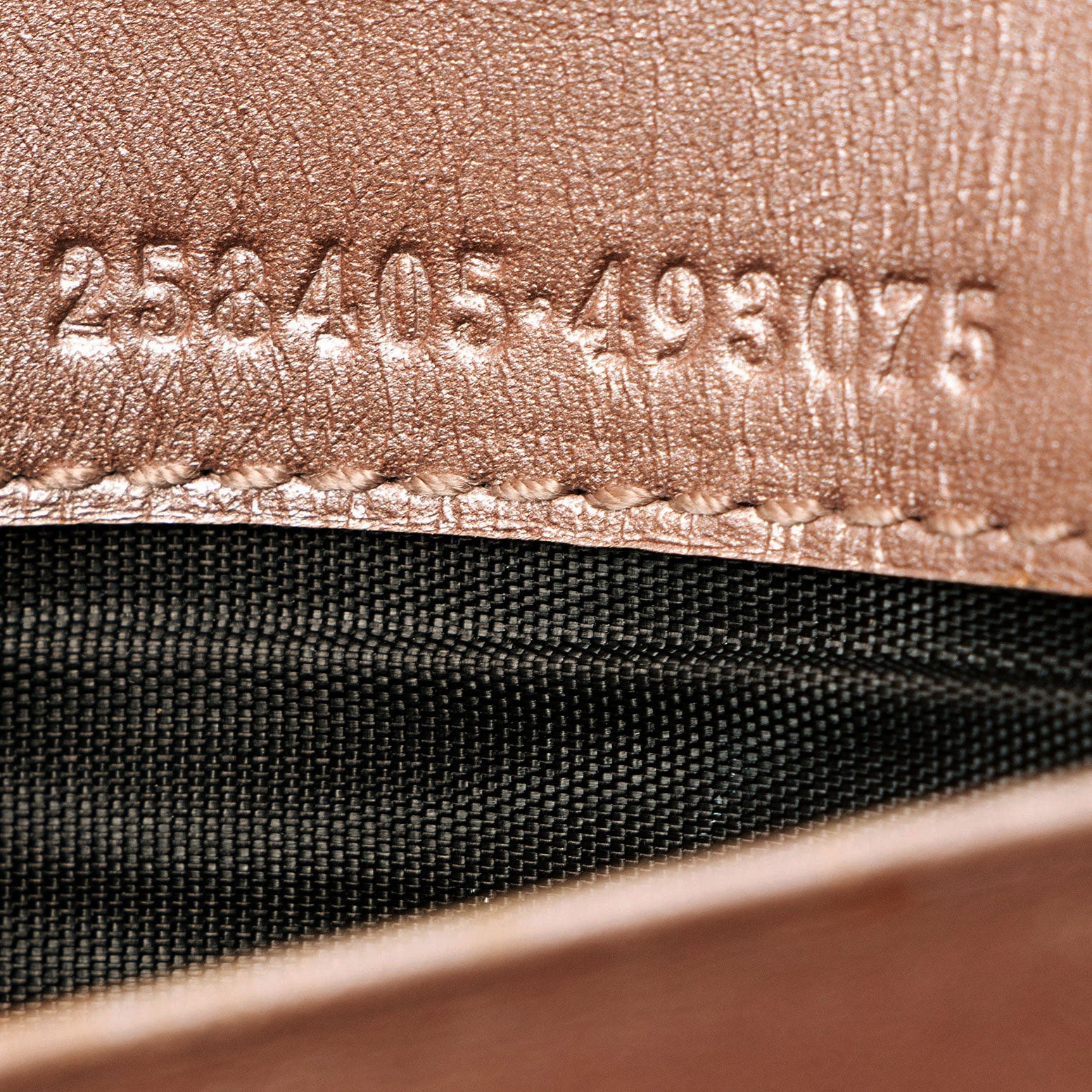 Gucci Metallic Microguccissima Leather Mayfair Continental Wallet