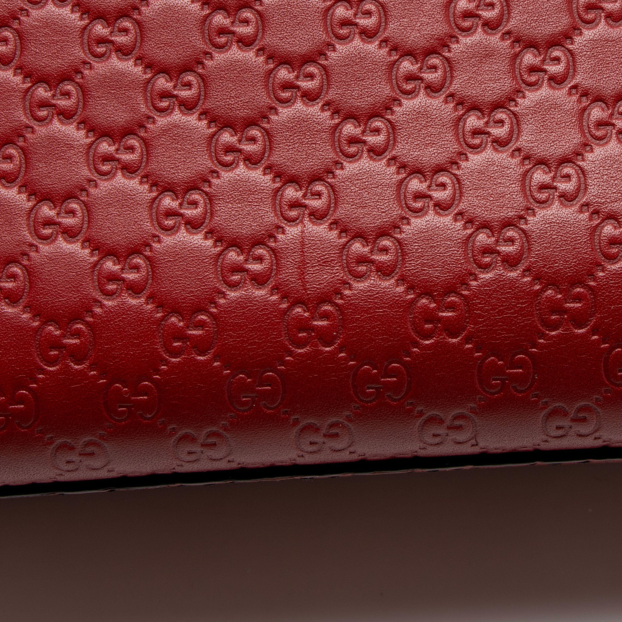 Gucci Microguccissima Leather Emily Medium Shoulder Bag