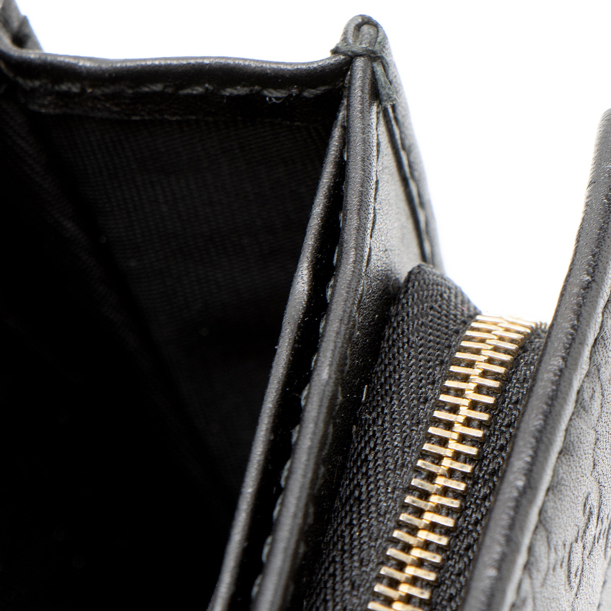Gucci Microguccissima Leather Wallet on Chain Bag