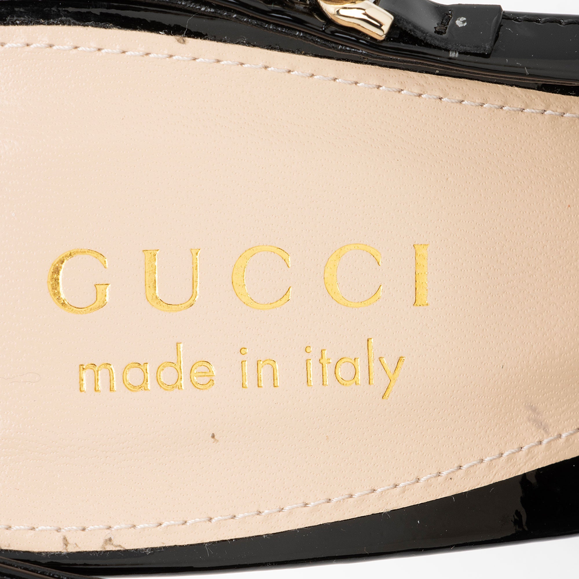 Gucci Patent Leather Chain Logo Signoria Slingback Pumps - Size 7 / 37