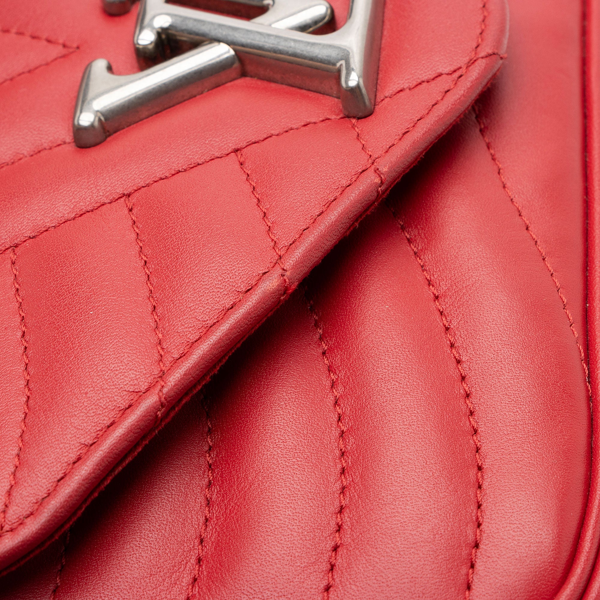 Louis Vuitton Calfskin New Wave Chain Pochette