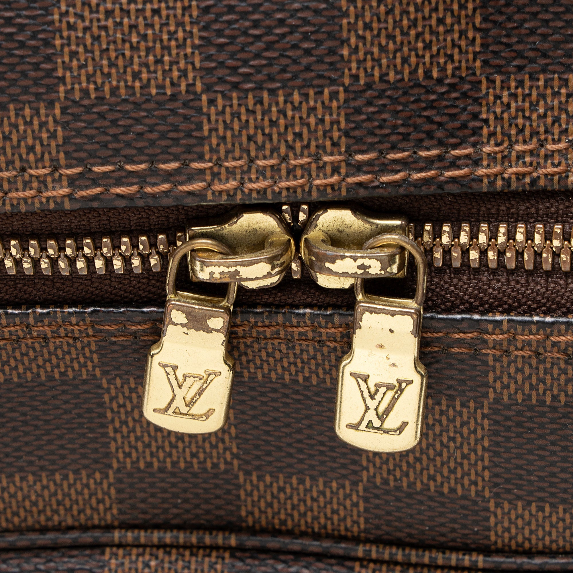 Louis Vuitton Damier Ebene Naviglio Messenger