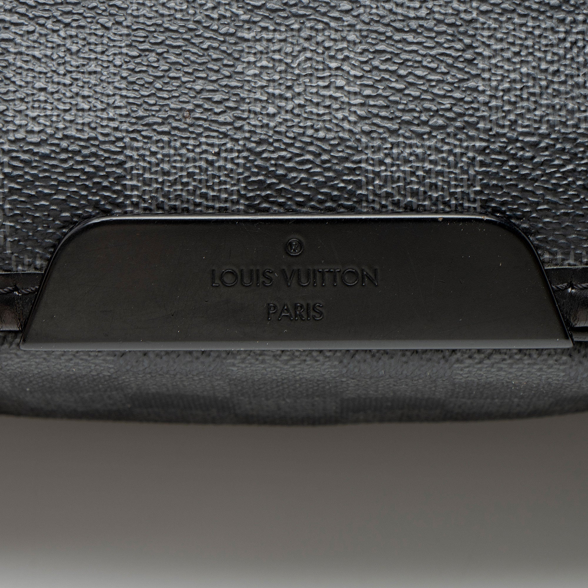Louis Vuitton Damier Graphite Daniel MM Messenger