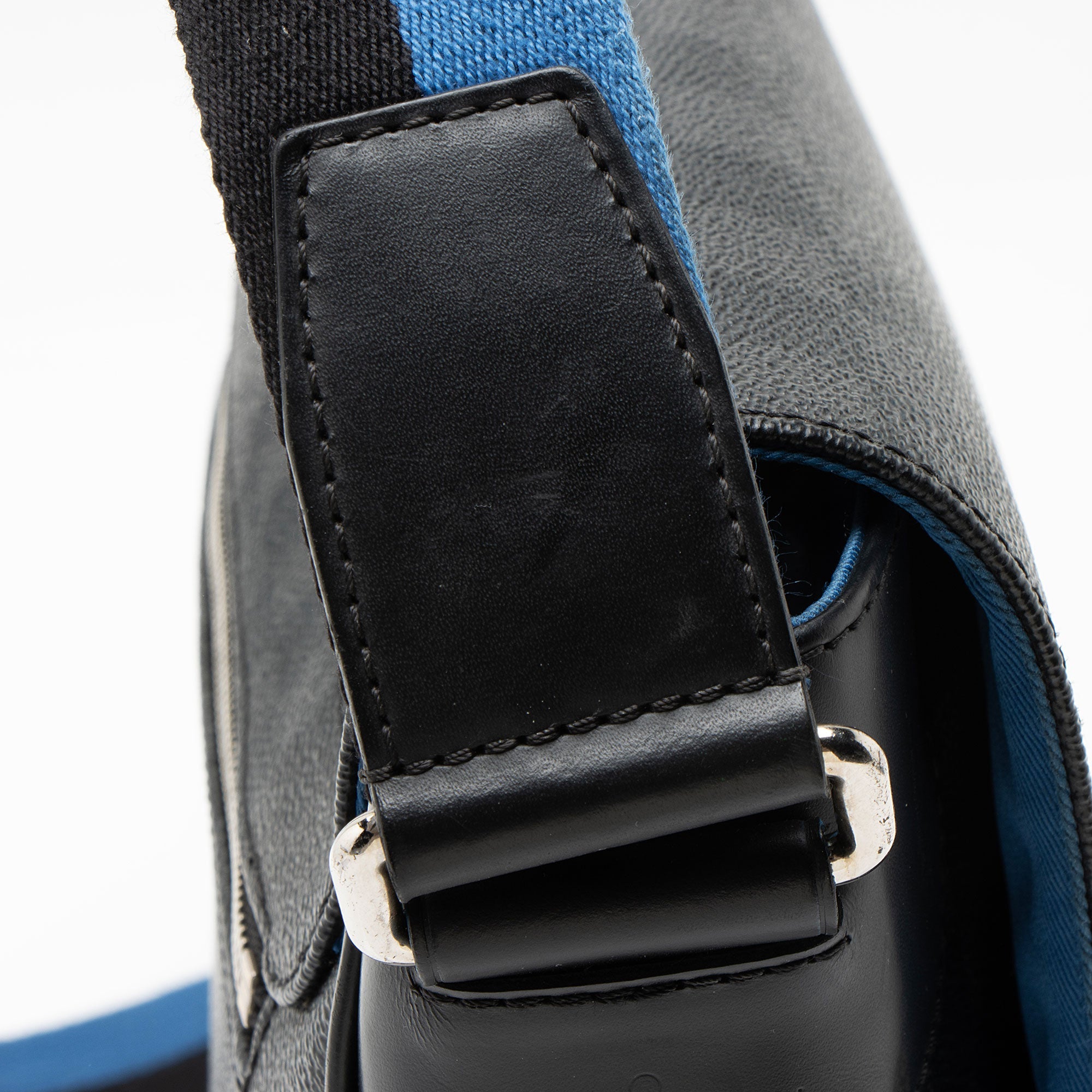Louis Vuitton Damier Graphite District PM NM Messenger
