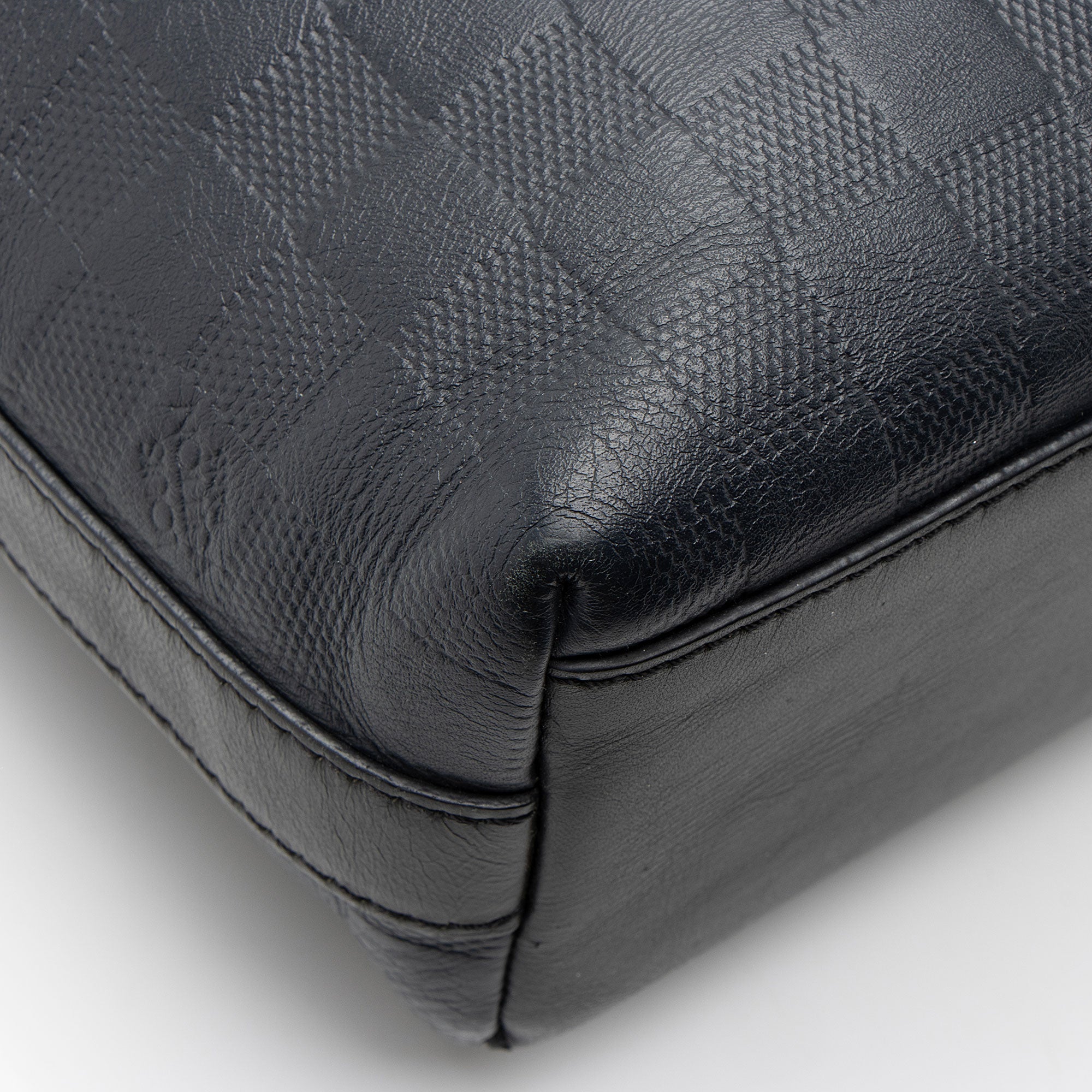 Louis Vuitton Damier Infini Discovery PM Messenger