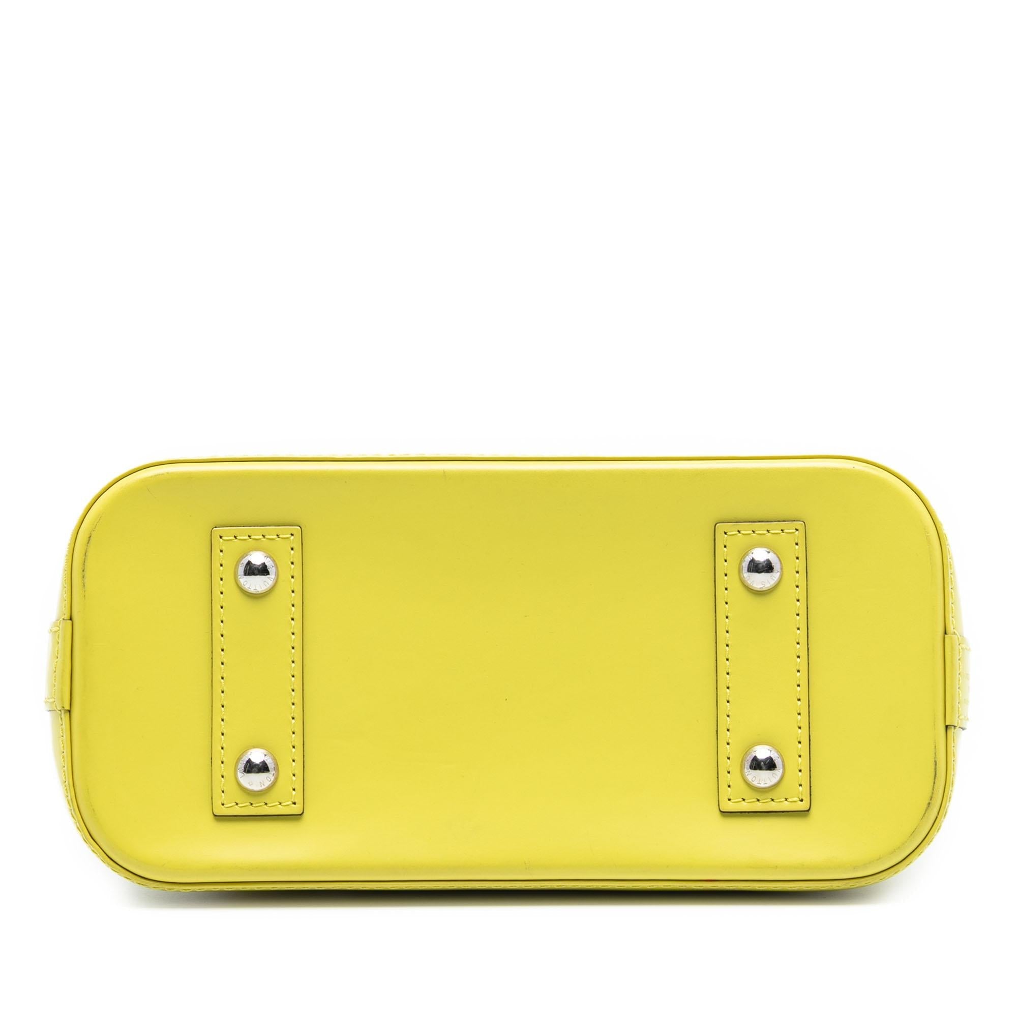 Louis Vuitton Epi Alma BB