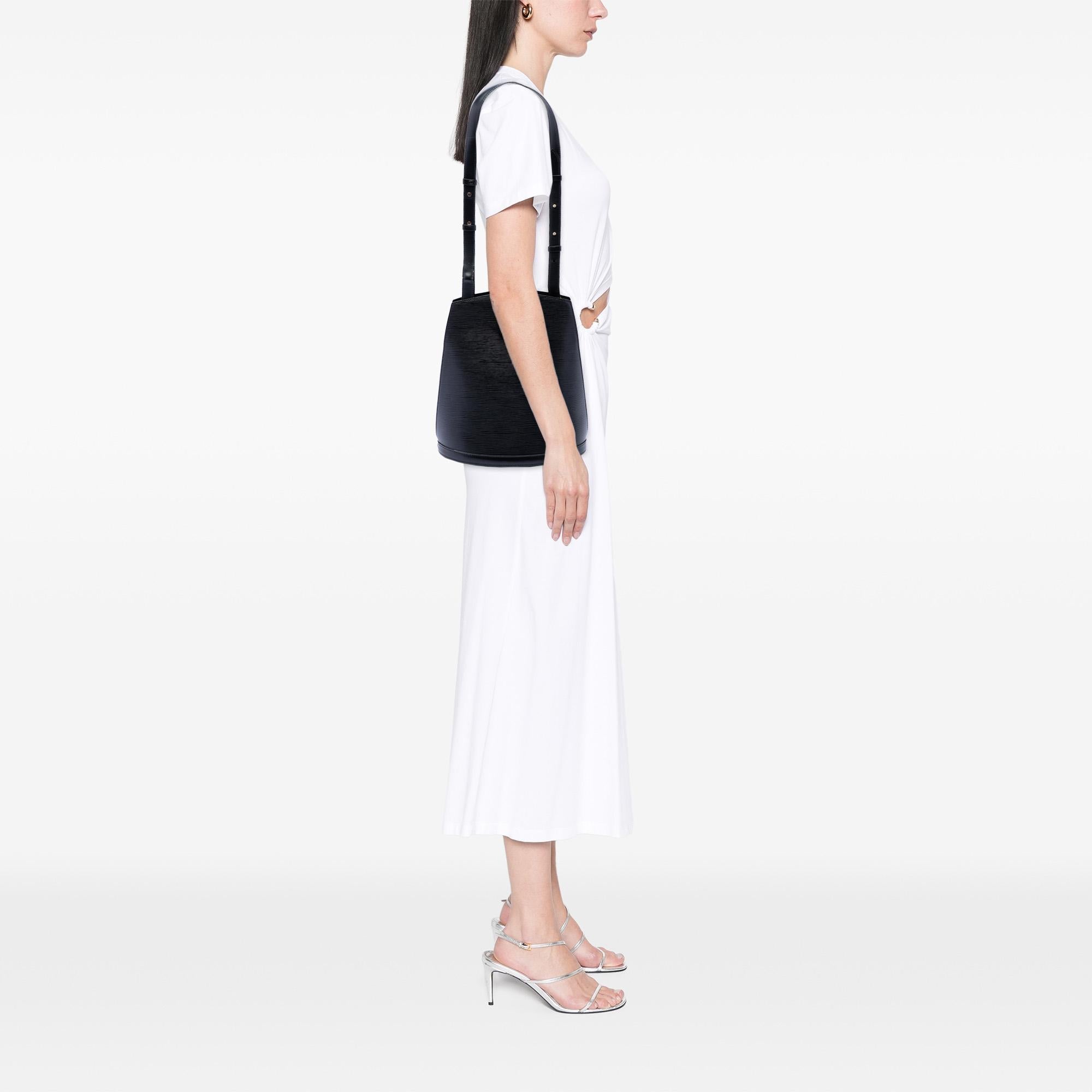 Louis Vuitton Epi Cluny