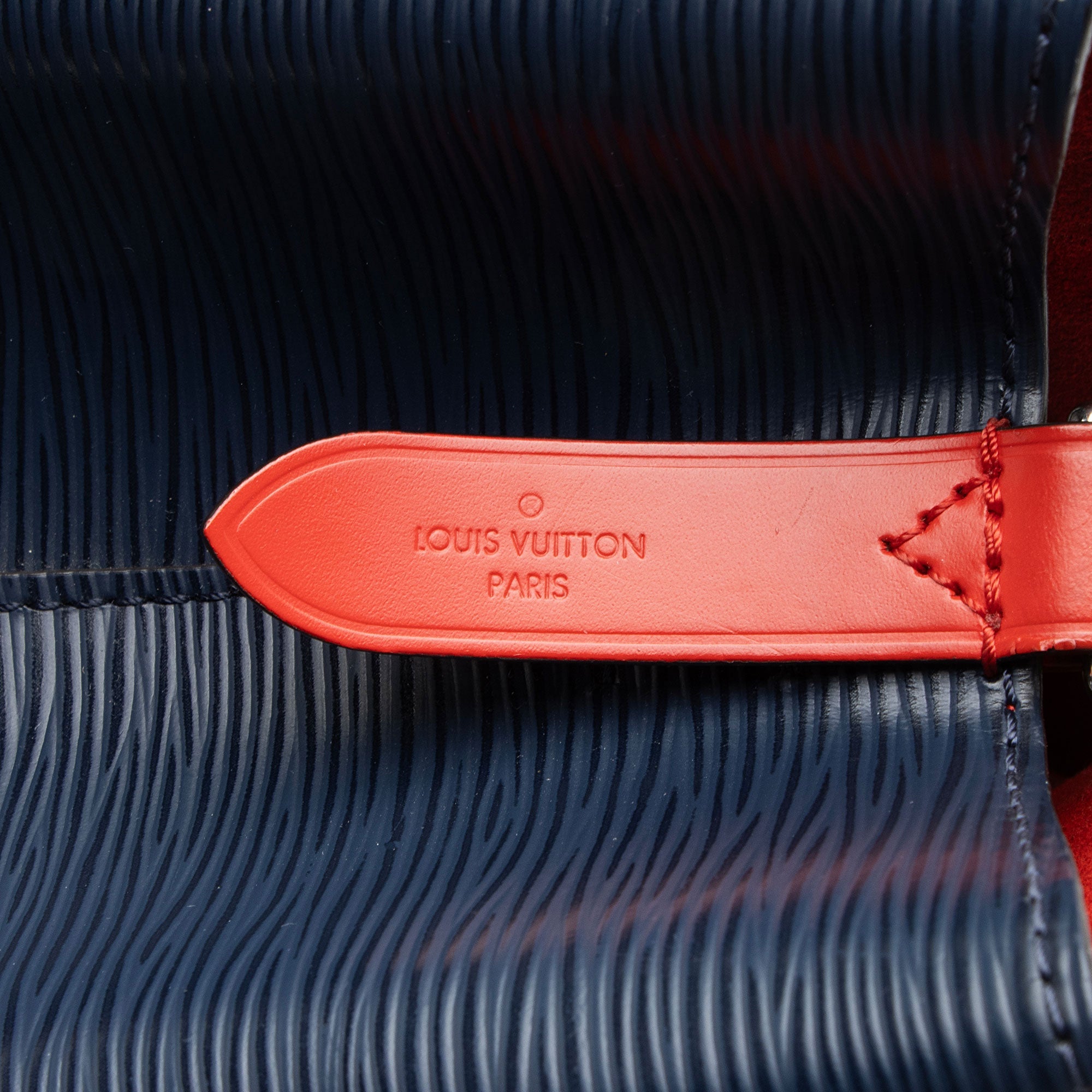 Louis Vuitton Epi Leather Neonoe Shoulder Bag