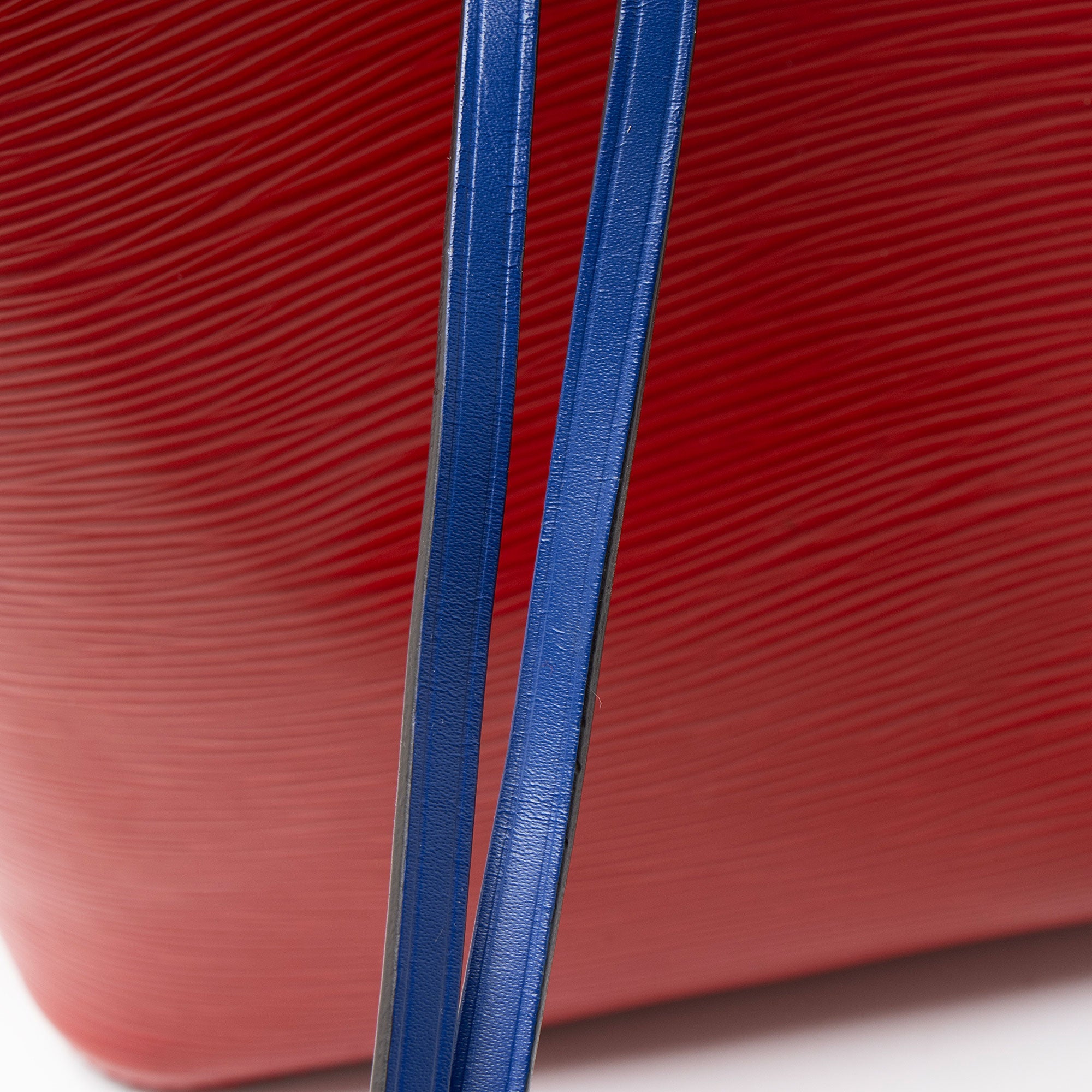 Louis Vuitton Epi Leather Neonoe Shoulder Bag