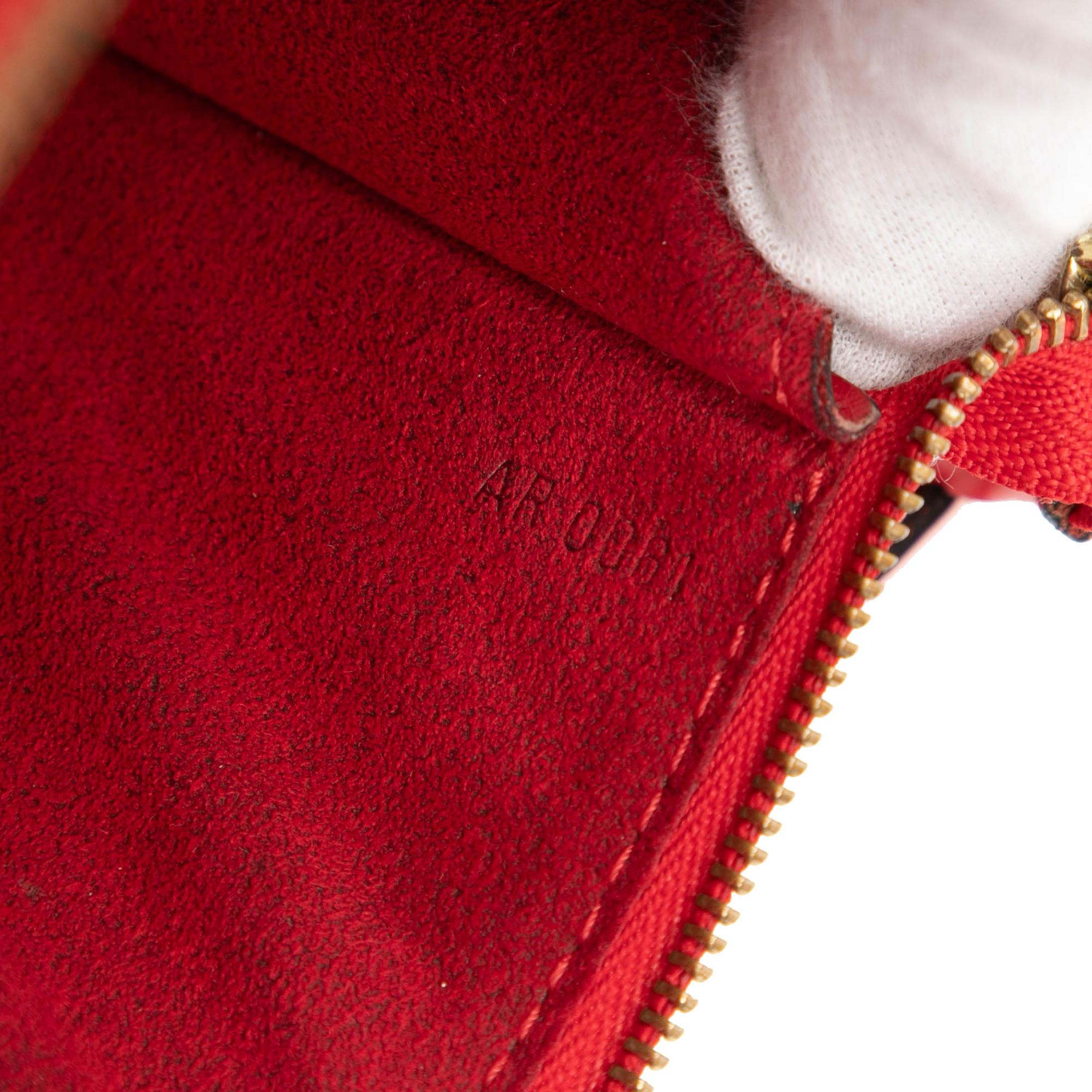 Louis Vuitton Epi Pochette Accessoires