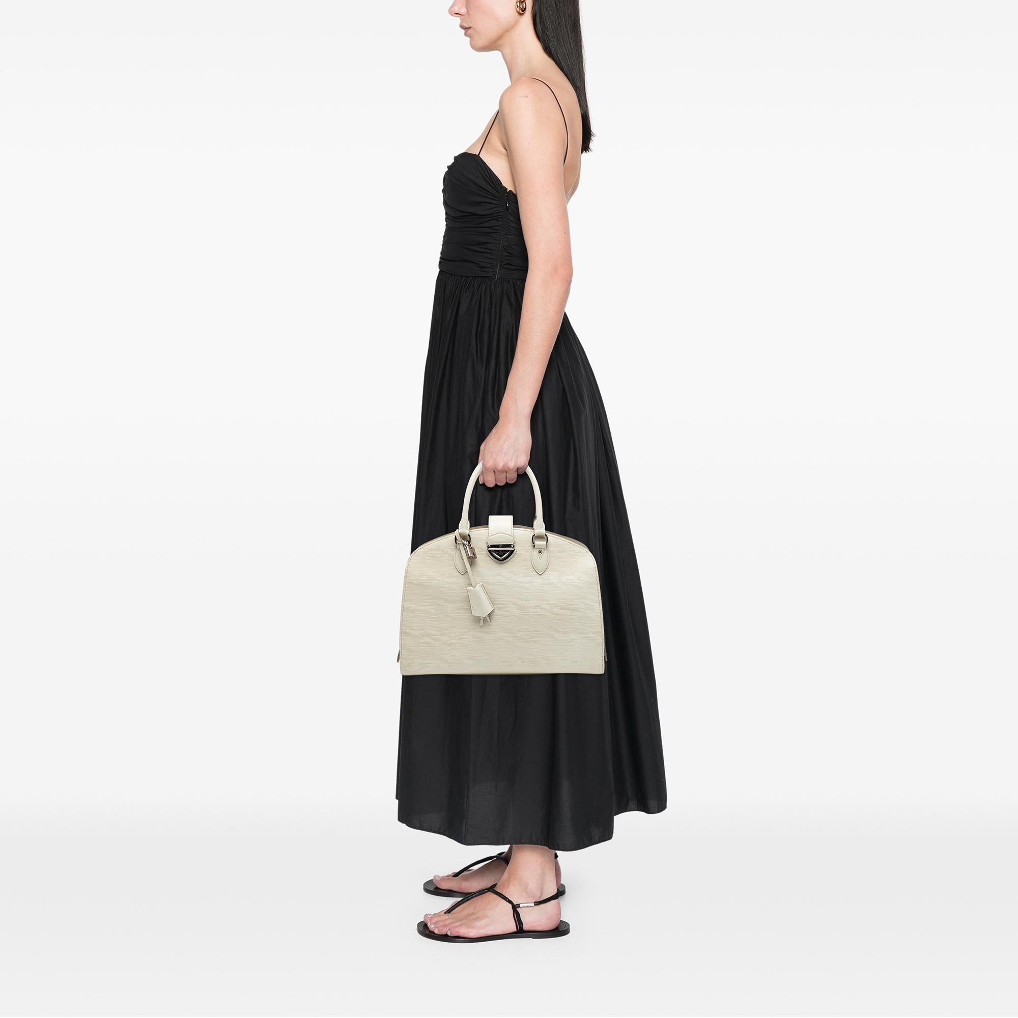 Louis Vuitton Epi Pont Neuf GM