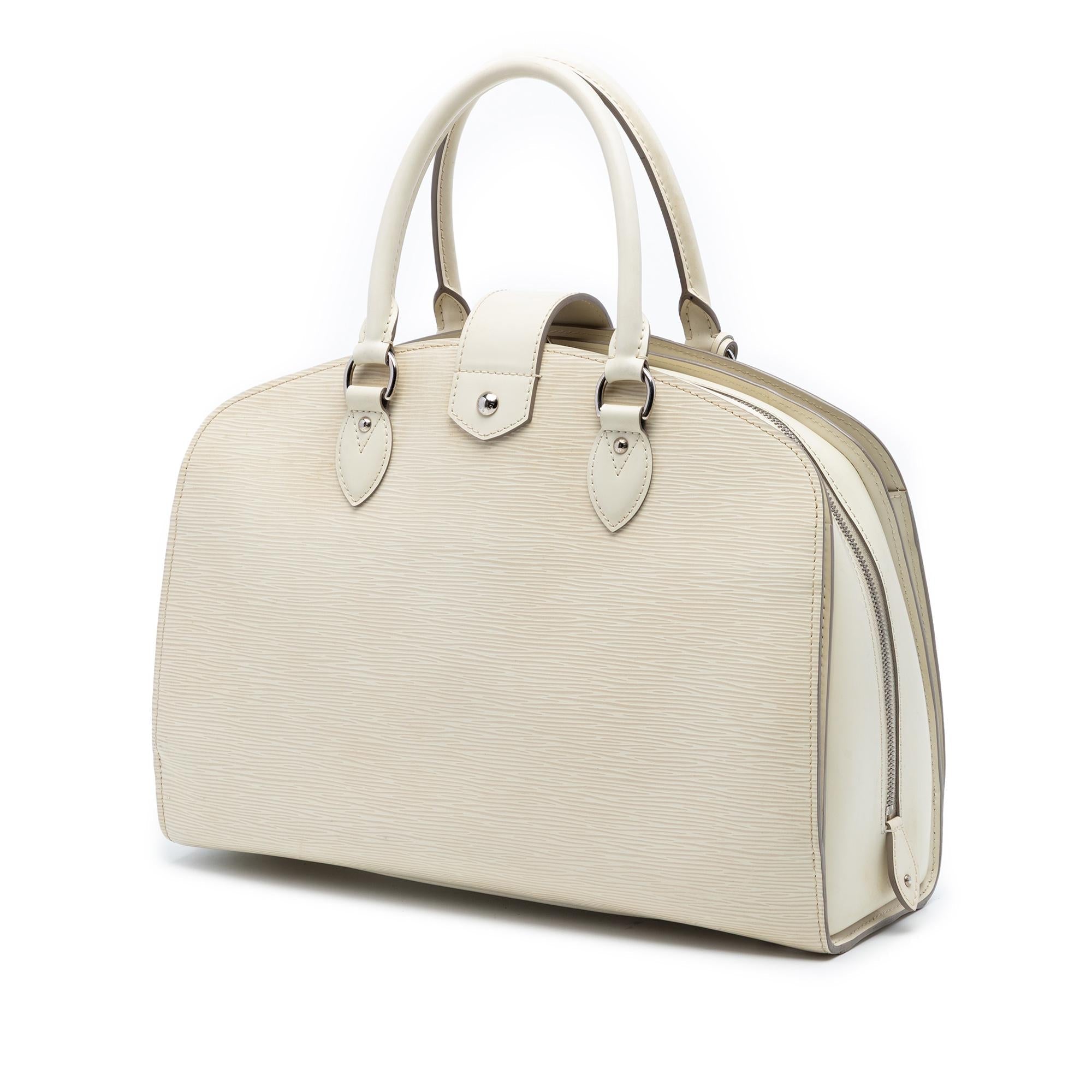 Louis Vuitton Epi Pont Neuf GM