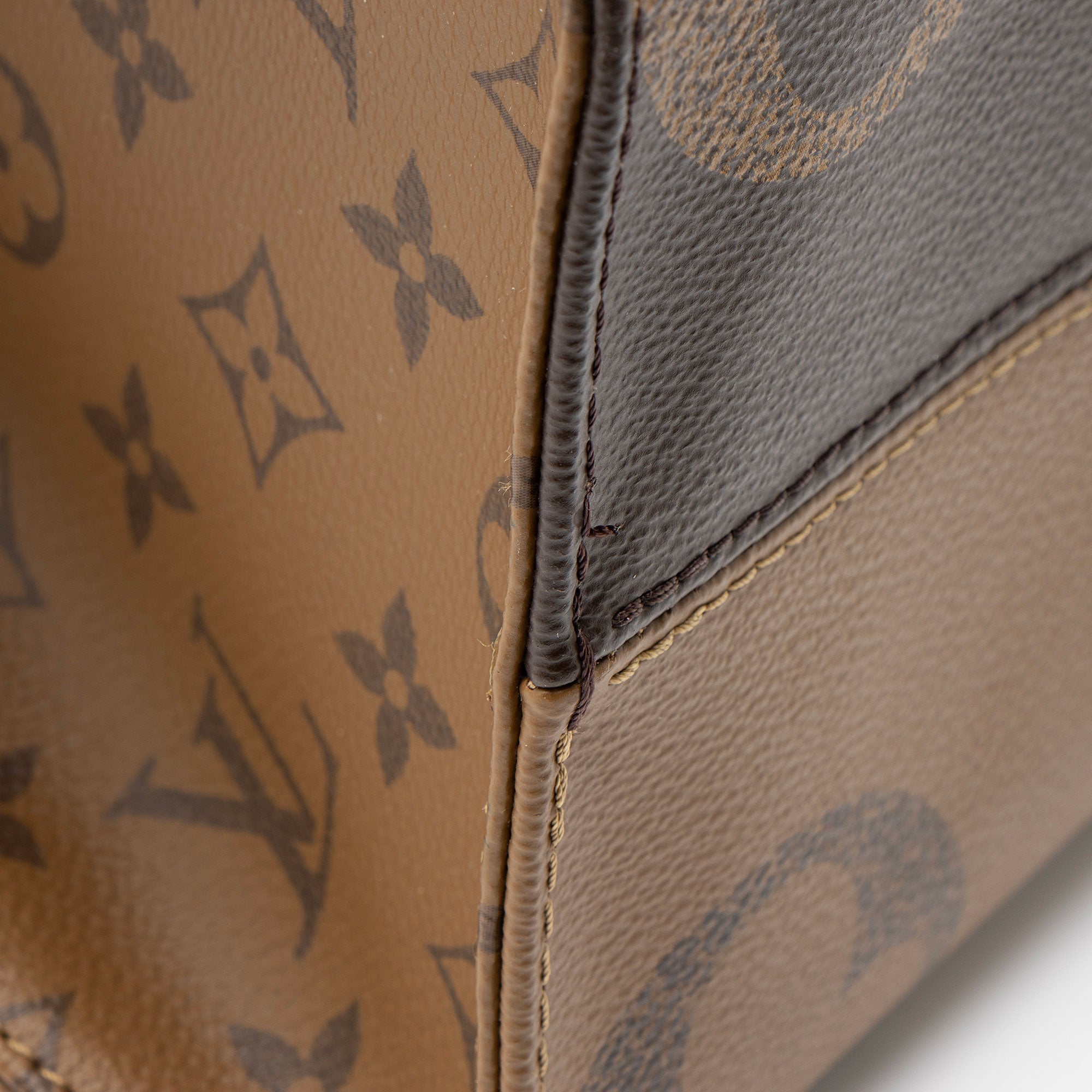 Louis Vuitton Giant Monogram Canvas Onthego MM Tote