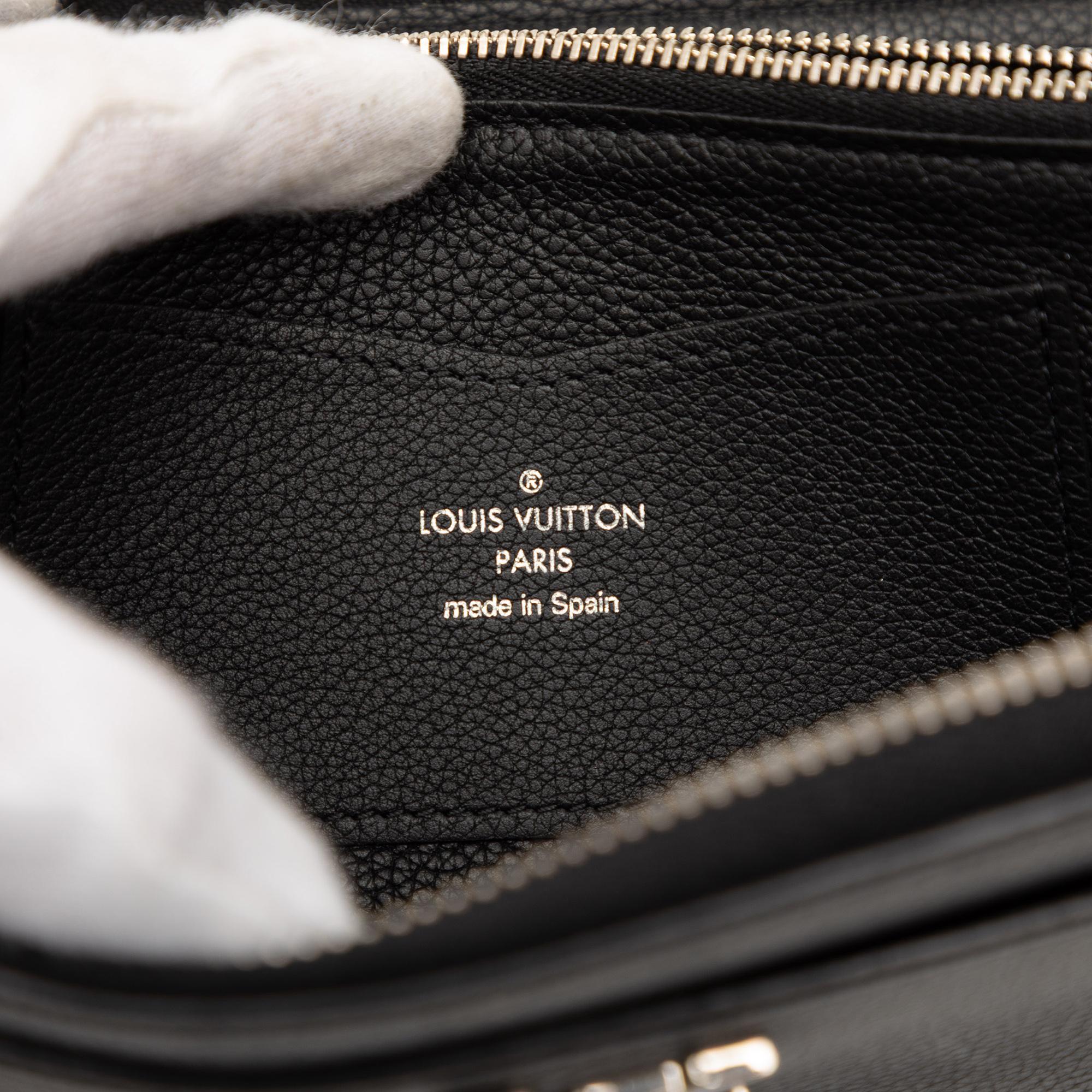 Louis Vuitton Leather Lockme Zippy Wallet