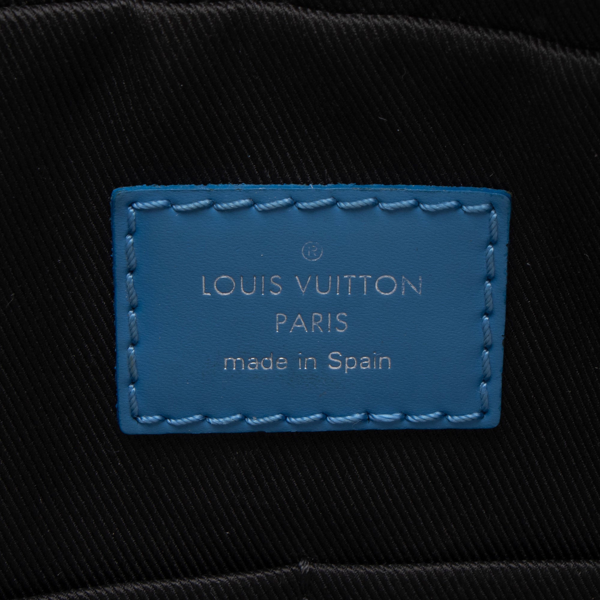 Louis Vuitton Limited Edition Giant Damier Graphite Alpha Messenger