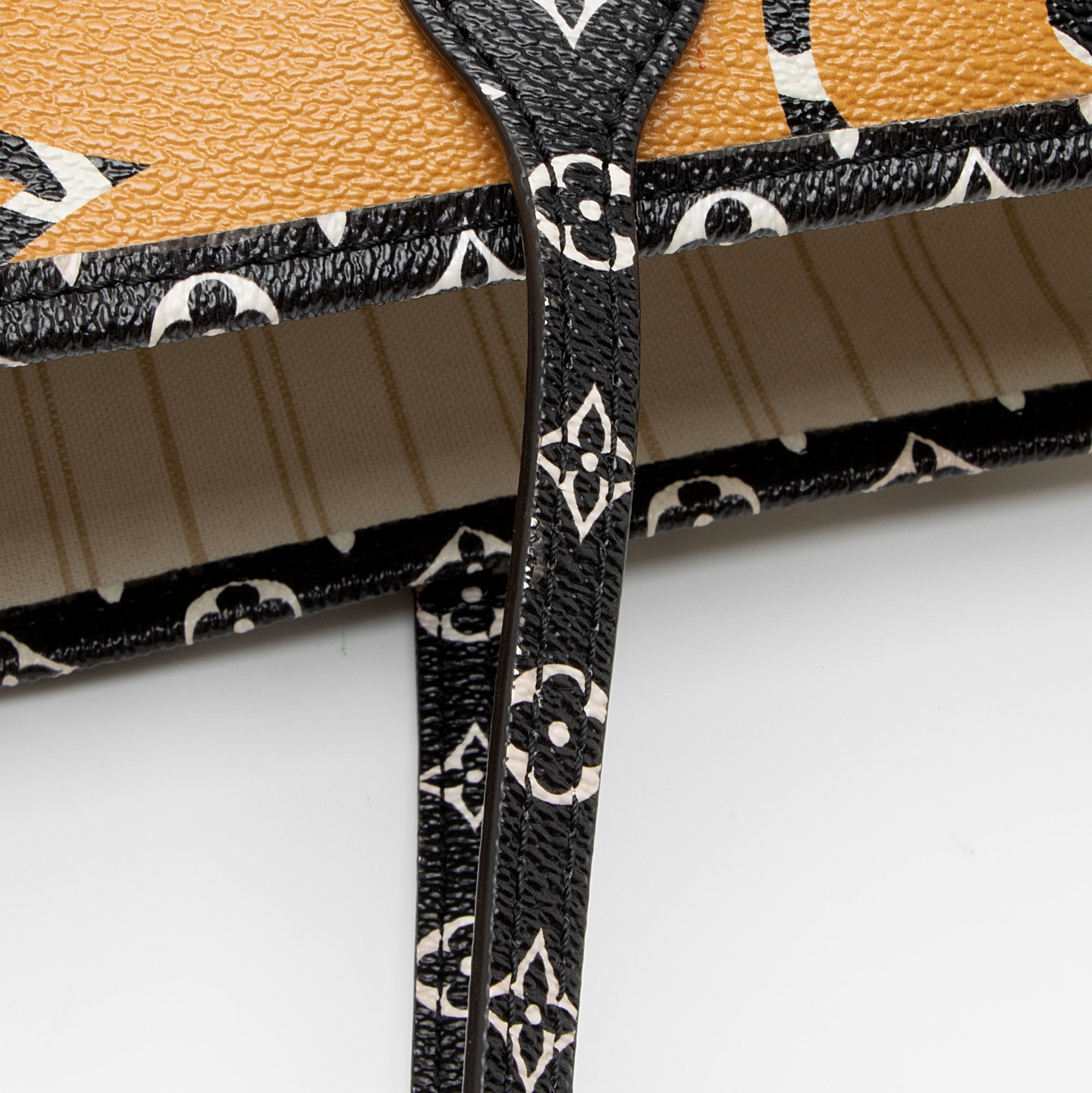 Louis Vuitton Limited Edition Giant Monogram Canvas Jungle Neverfull MM Tote