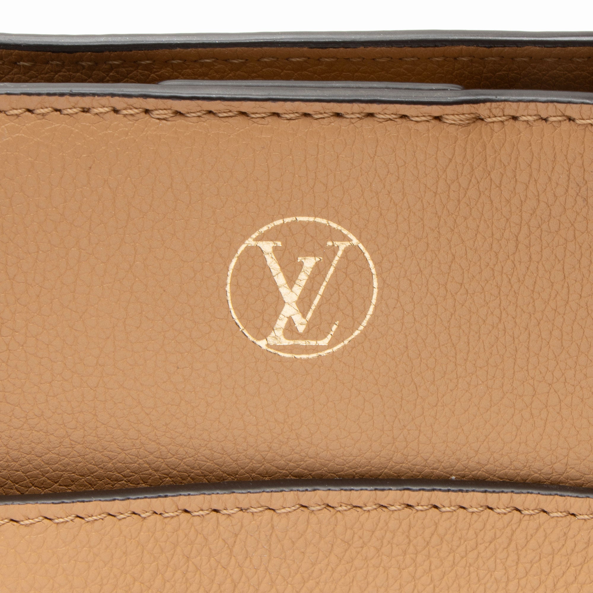 Louis Vuitton Mahina Calfskin On My Side MM Tote