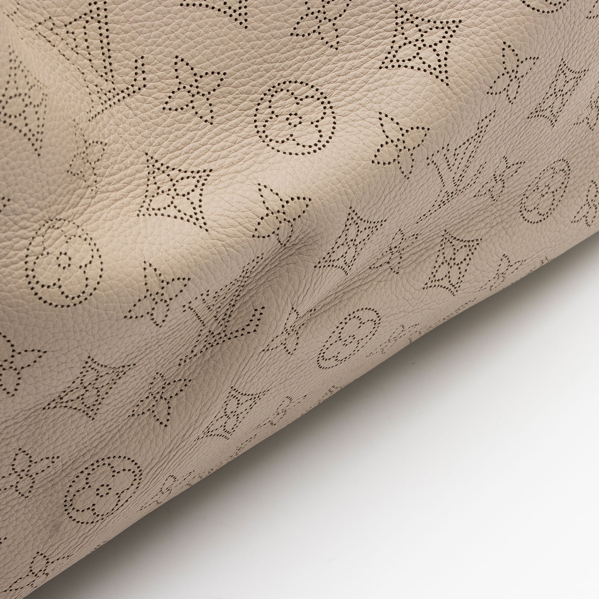 Louis Vuitton Mahina Leather Bella Tote