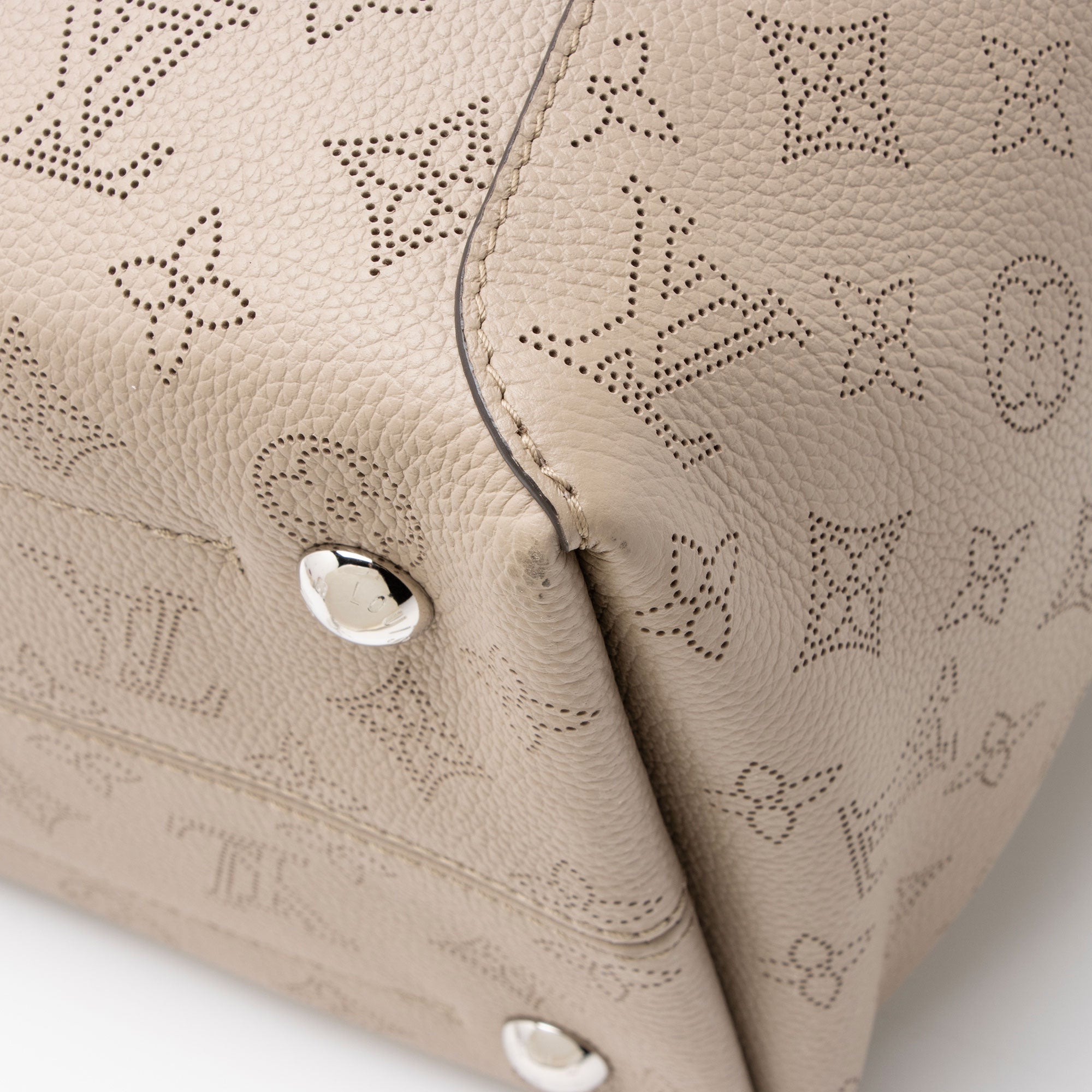 Louis Vuitton Mahina Leather Hina MM Tote