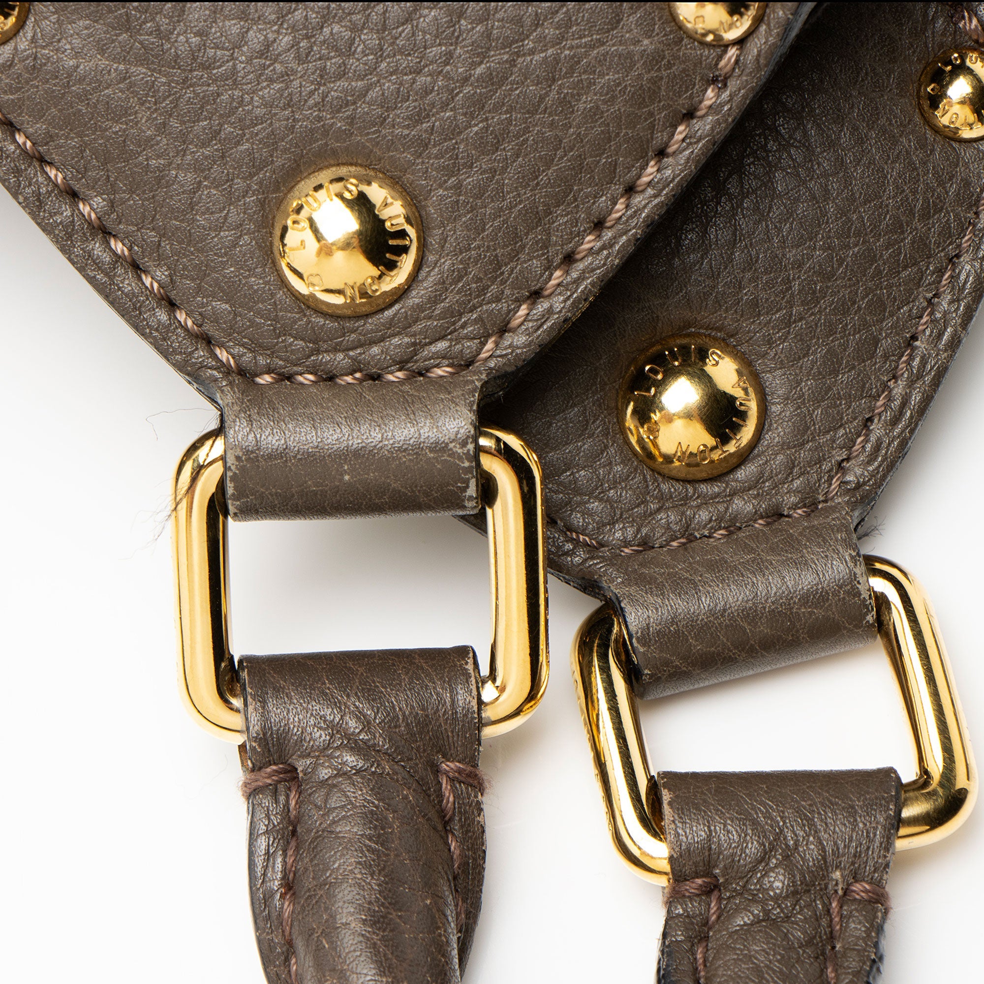 Louis Vuitton Mahina Leather L Hobo