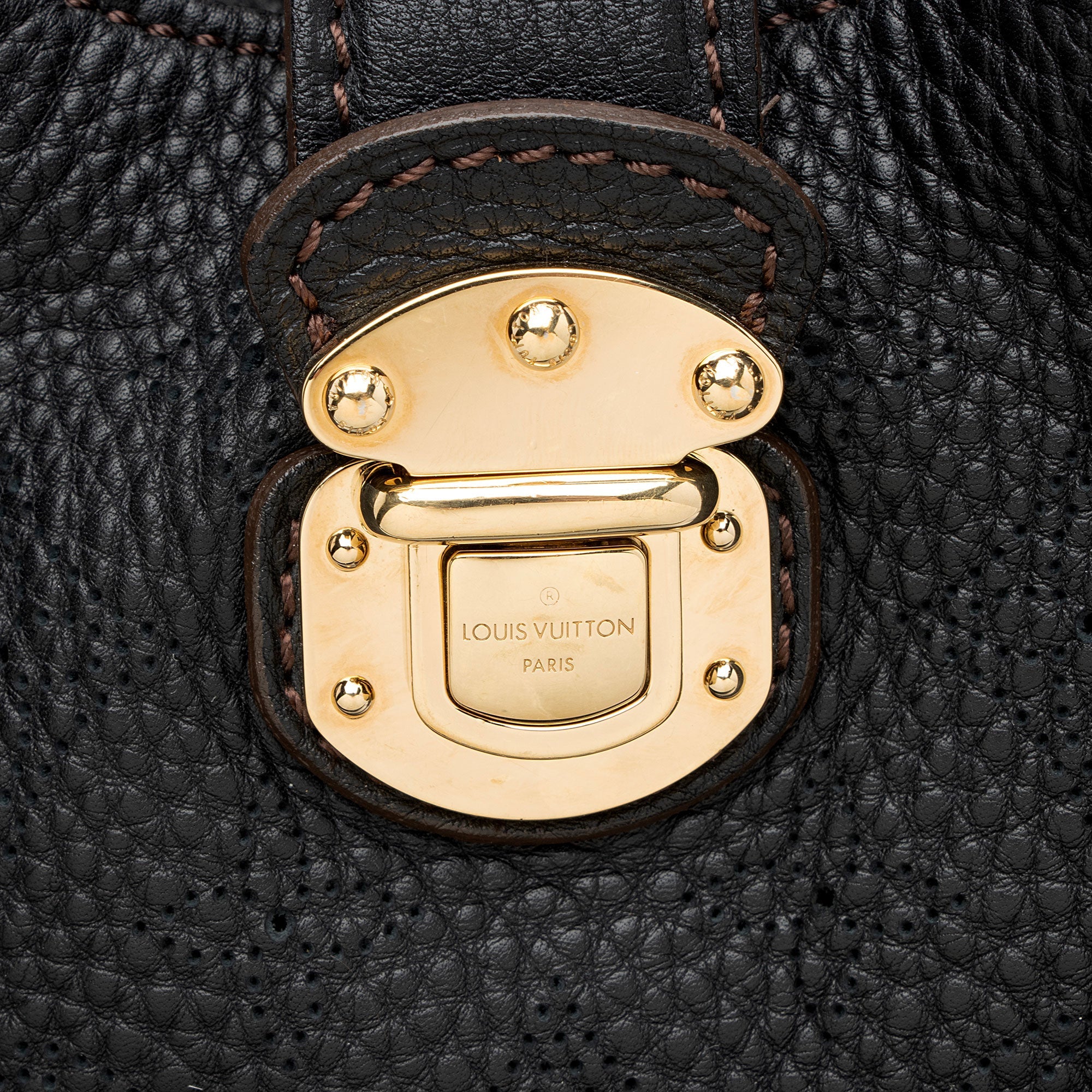 Louis Vuitton Mahina Leather L Hobo