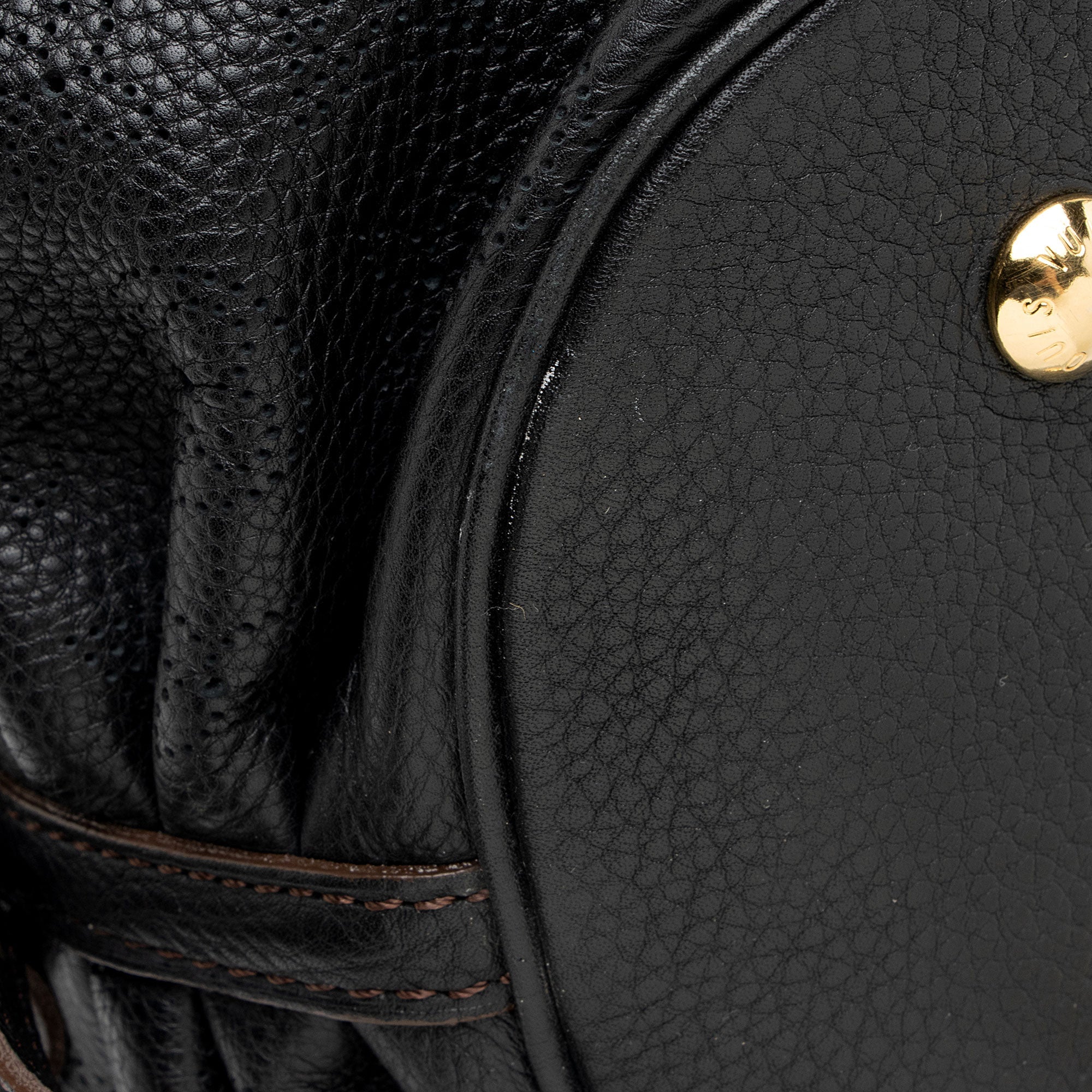 Louis Vuitton Mahina Leather L Hobo