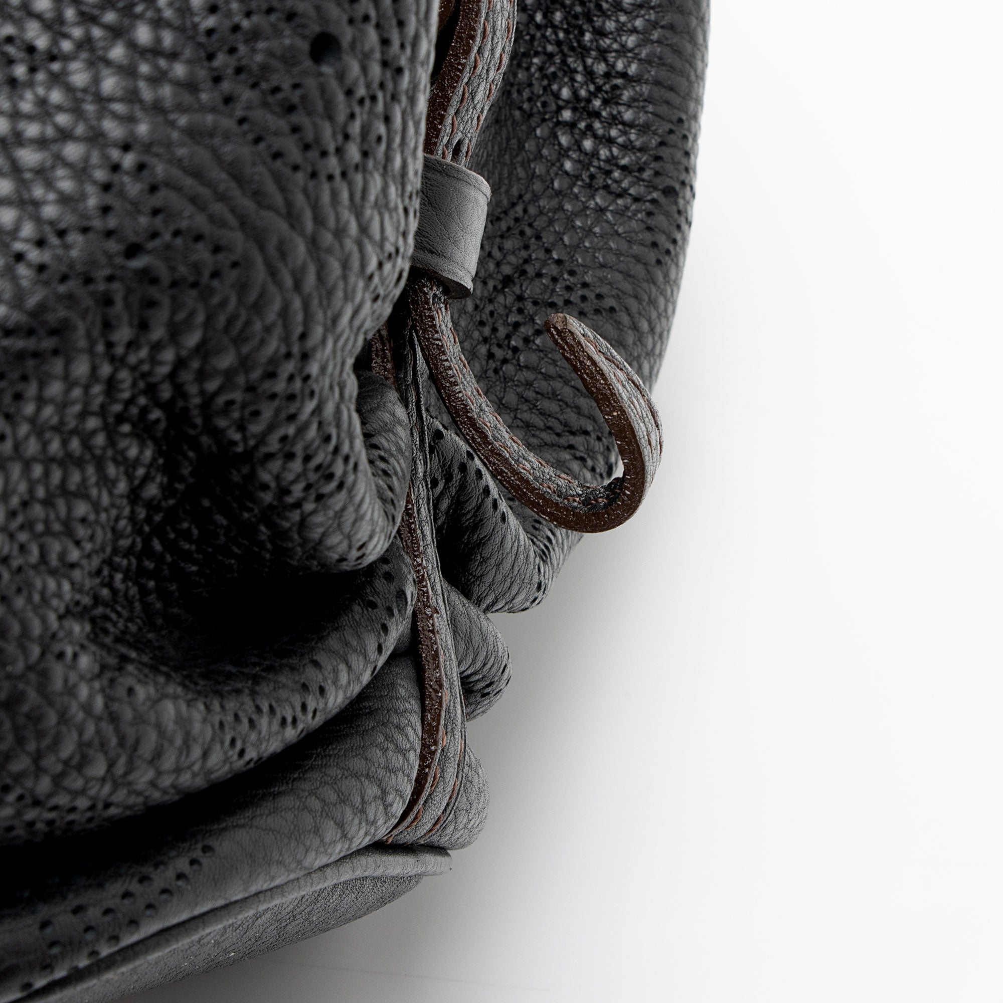Louis Vuitton Mahina Leather L Hobo