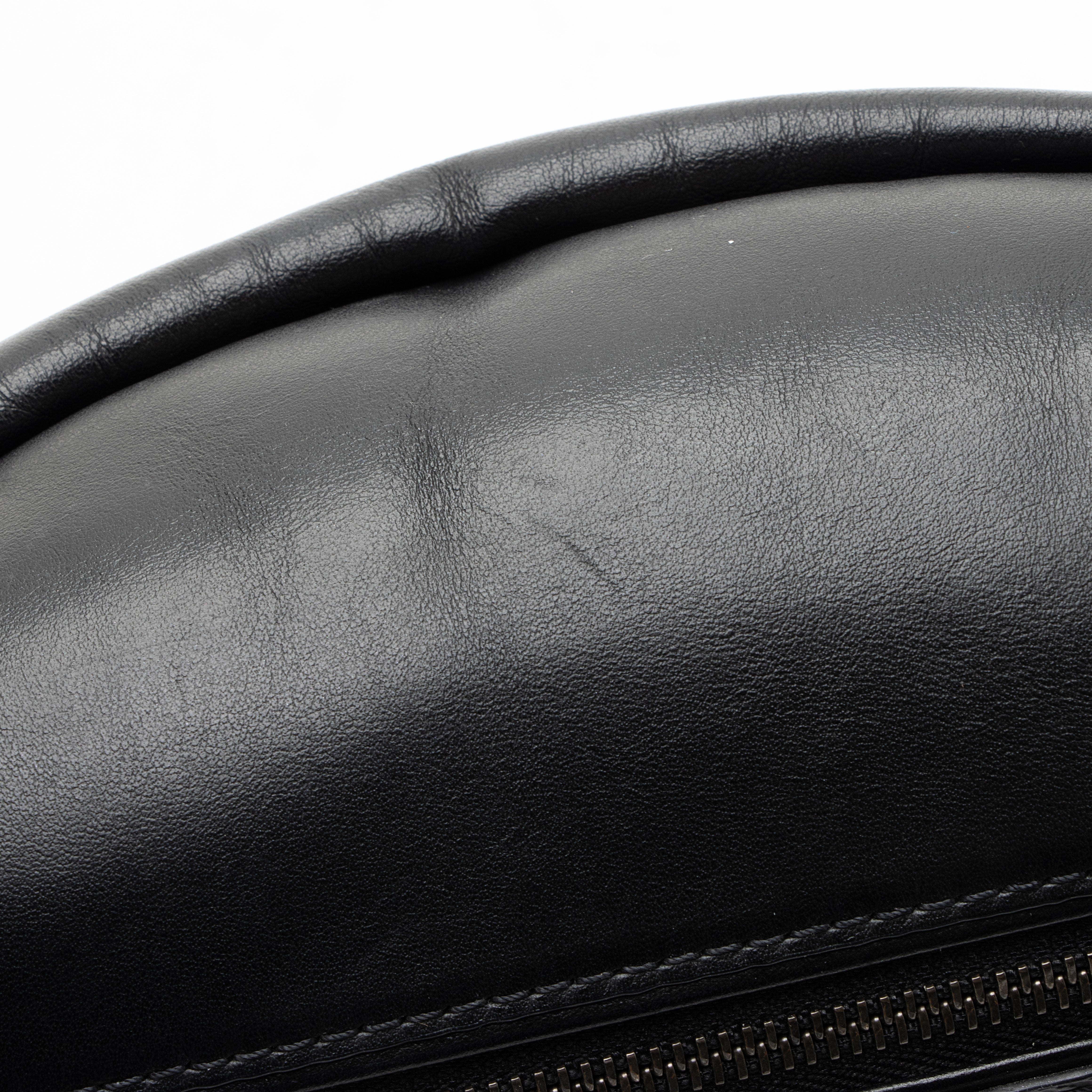 Louis Vuitton Monogram Eclipse Discovery MM Bumbag