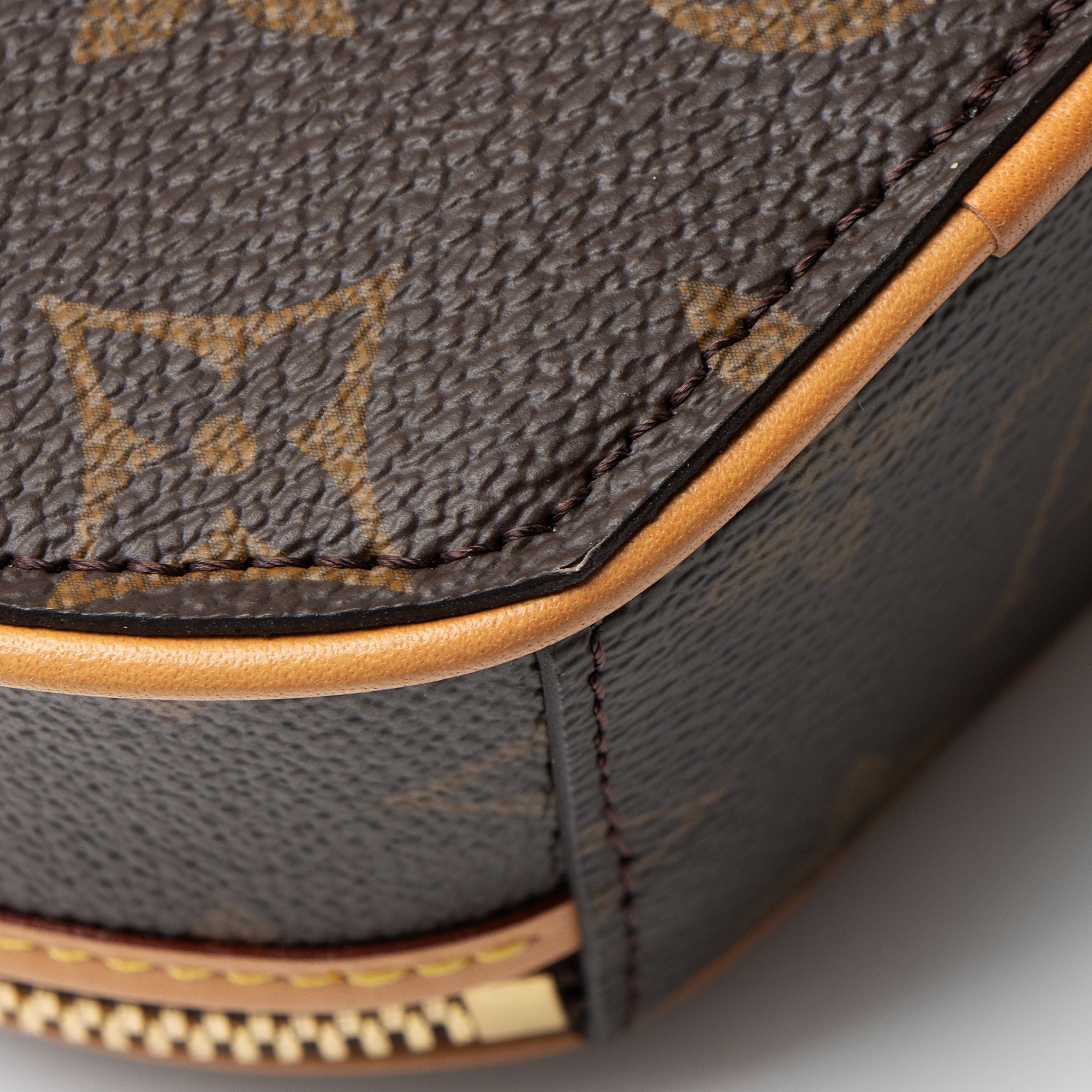 Louis Vuitton Monogram Canvas Boite Chapeau Mini Shoulder Bag