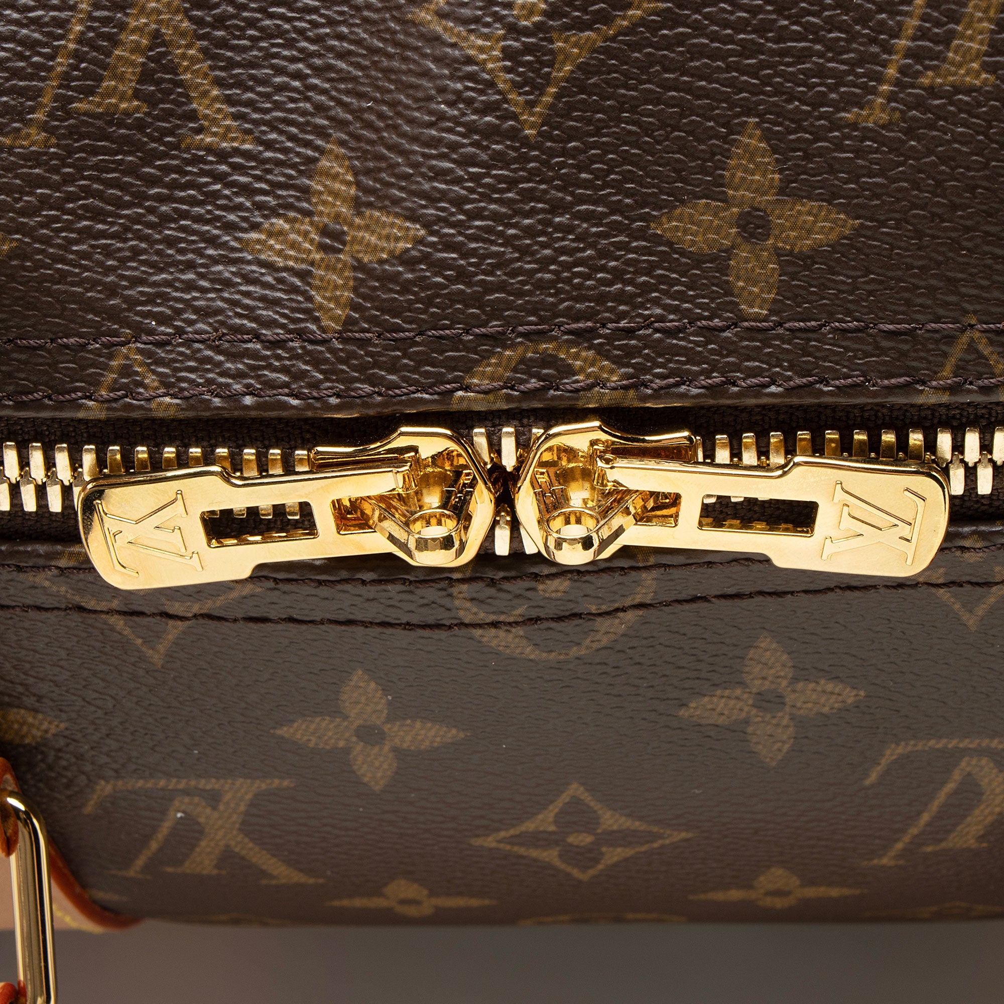 Louis Vuitton Monogram Canvas Keepall Bandouliere 50 Duffle