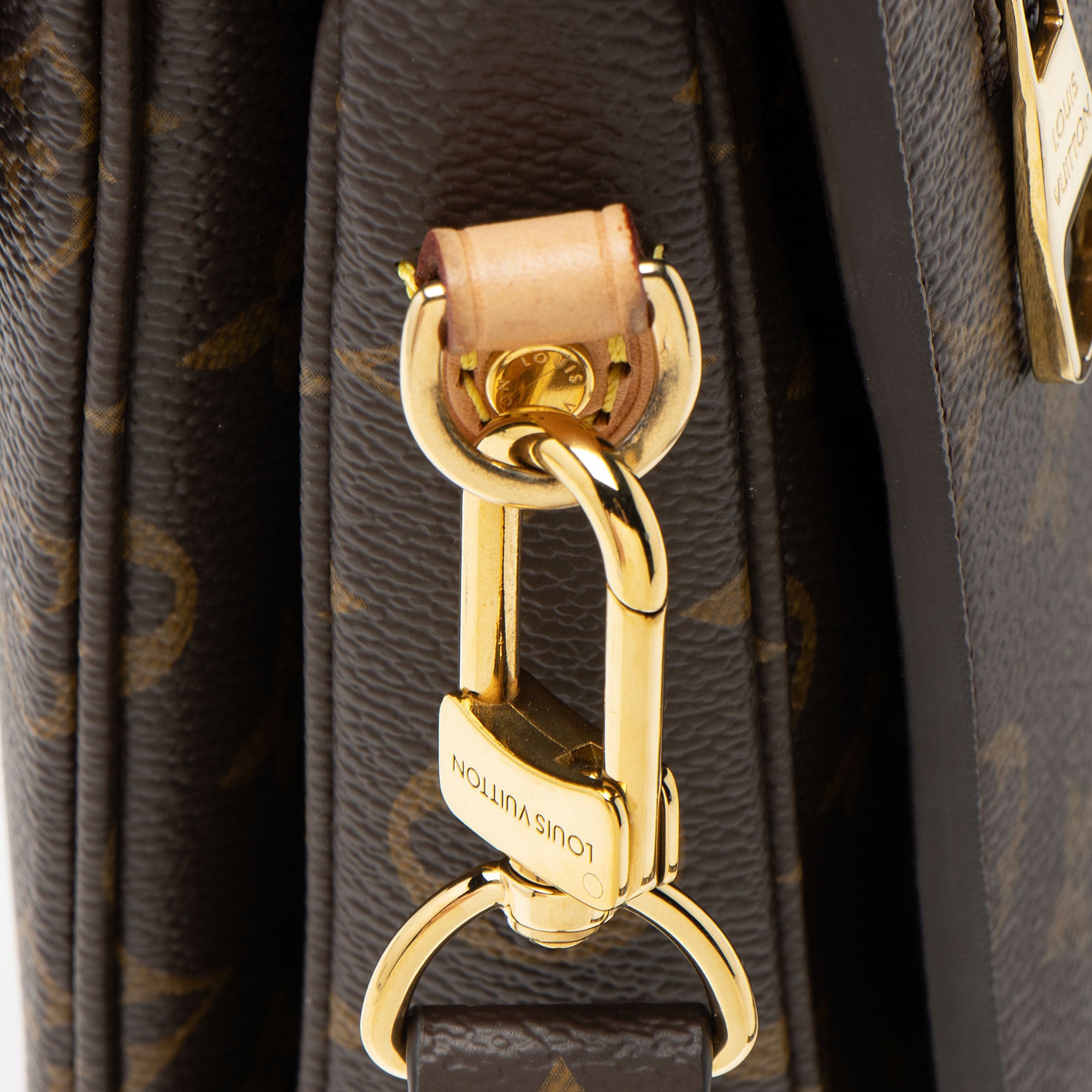 Louis Vuitton Monogram Canvas Pochette Metis Shoulder Bag