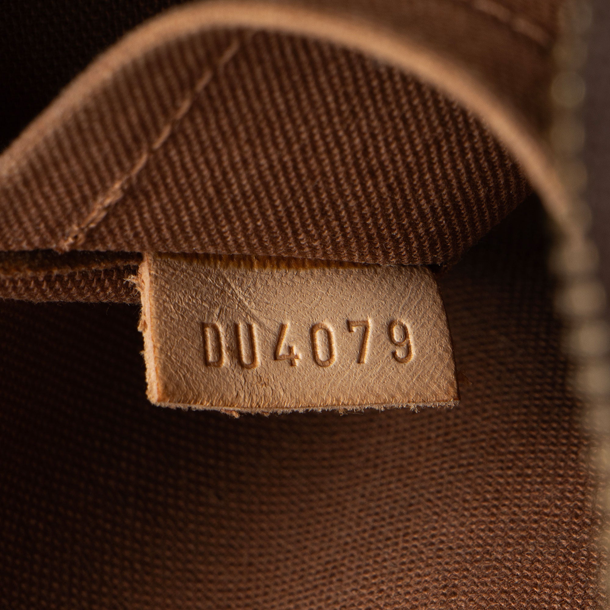 Louis Vuitton Monogram Canvas Thames GM Shoulder Bag