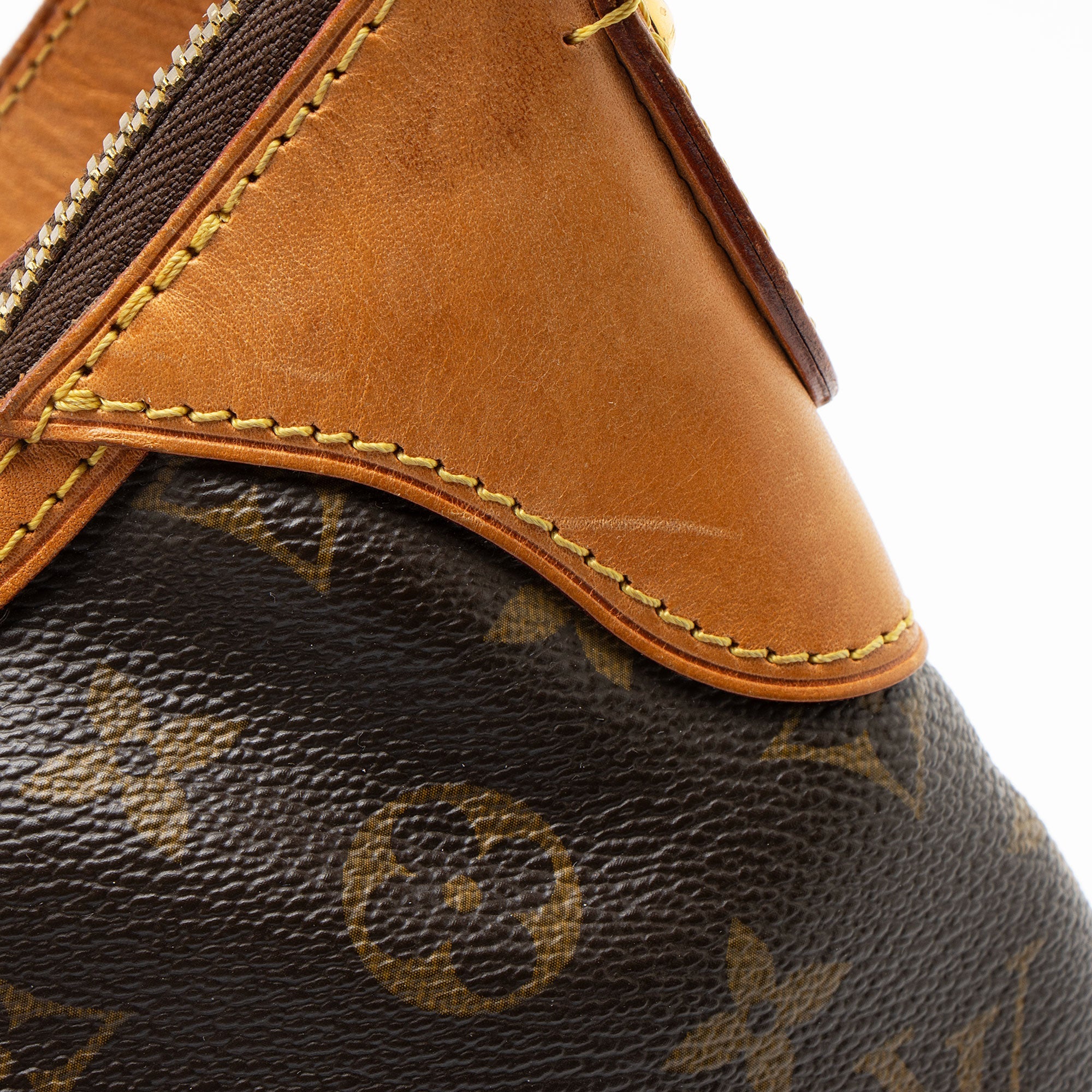 Louis Vuitton Monogram Canvas Thames GM Shoulder Bag